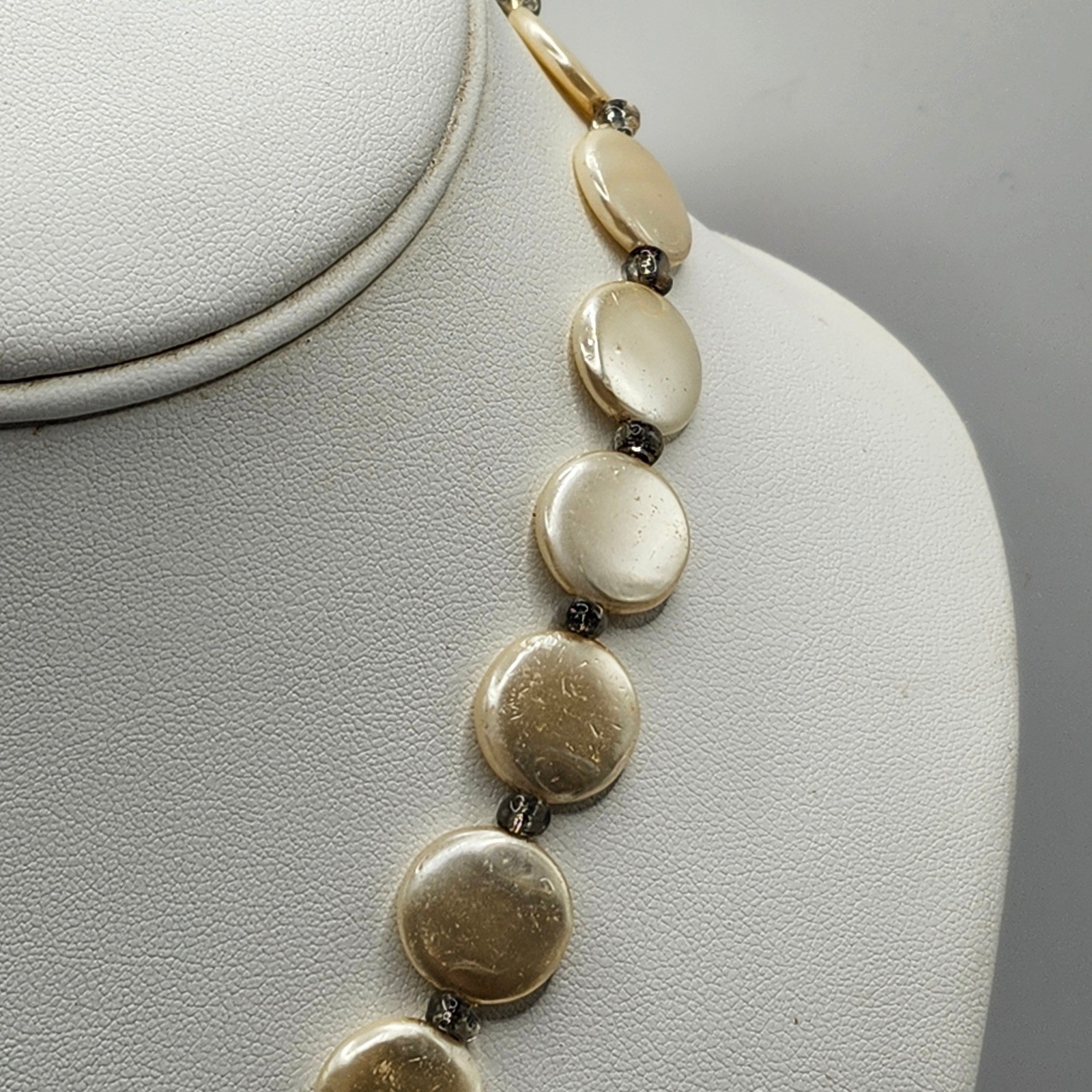 Vintage Cream Coin Bead Necklace with Large Agate Pendant Toggle Clasp Boho