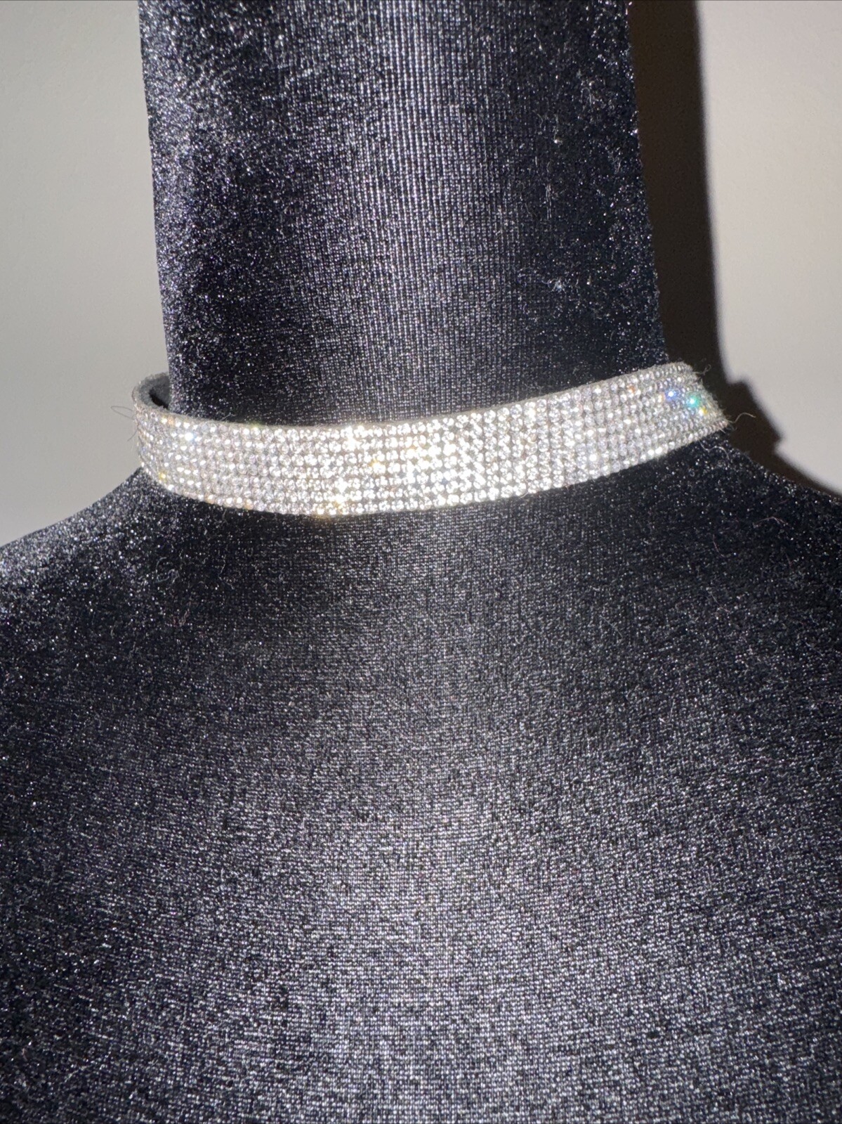 15” Women’s Chocker Fashion Jewelry Silver & Black Rhinestones Lobster Closure