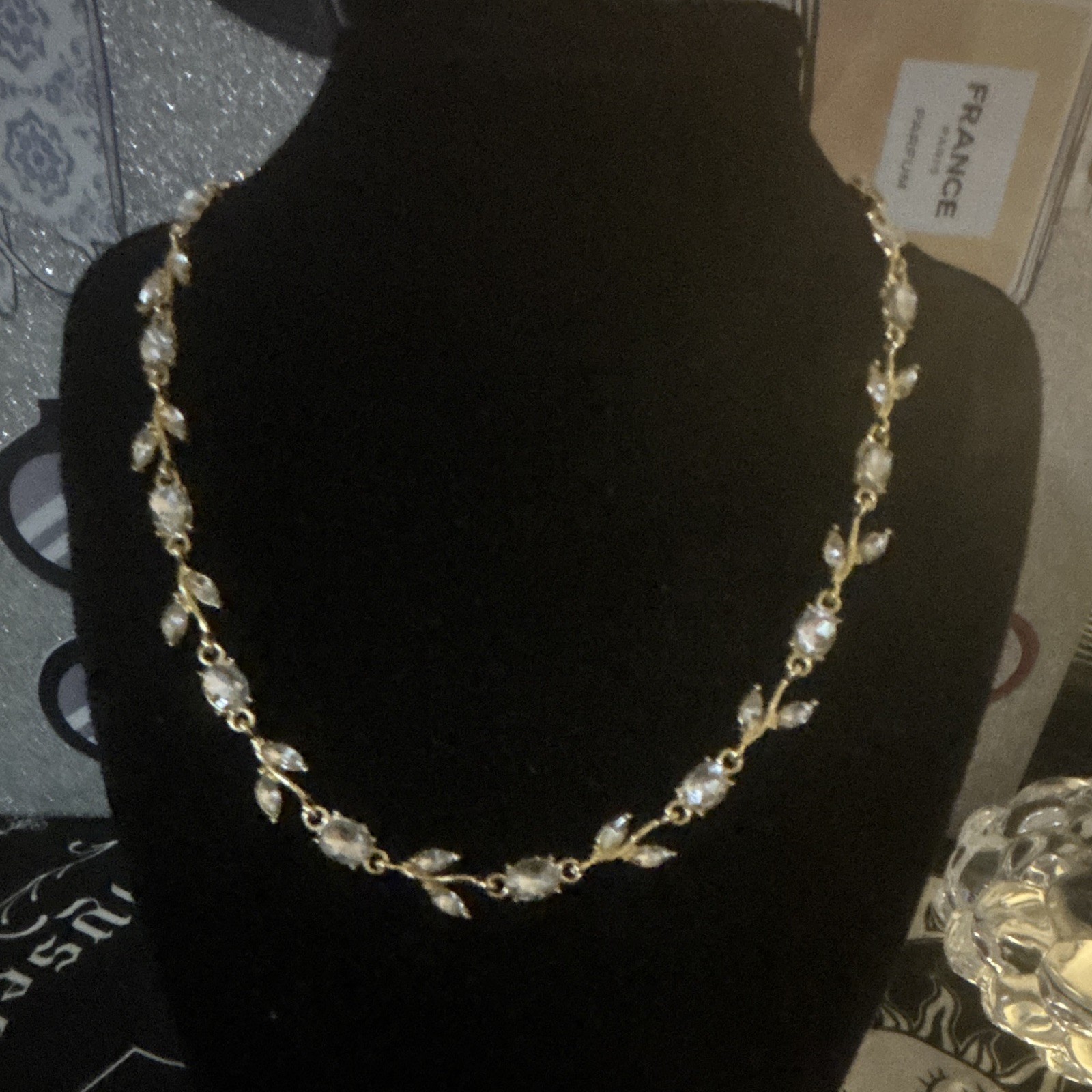 18” Gold Tone Link Chain Necklace Clear Crystal Floral Leaf Rhinestone Box Clasp