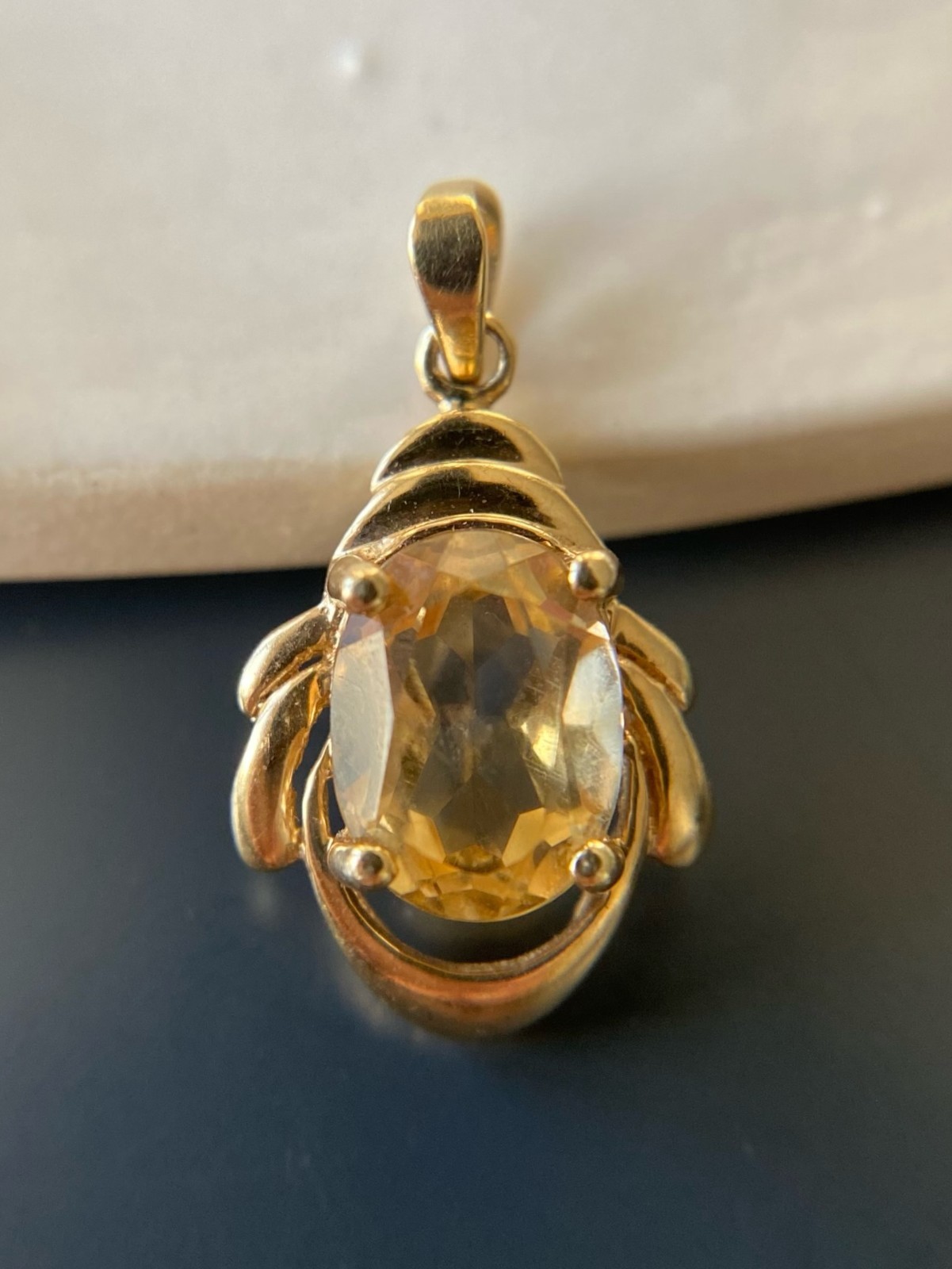 2.00Ct Oval Lab Created Citrine Women’s Solitaire Pendant 14K Yellow Gold Plated