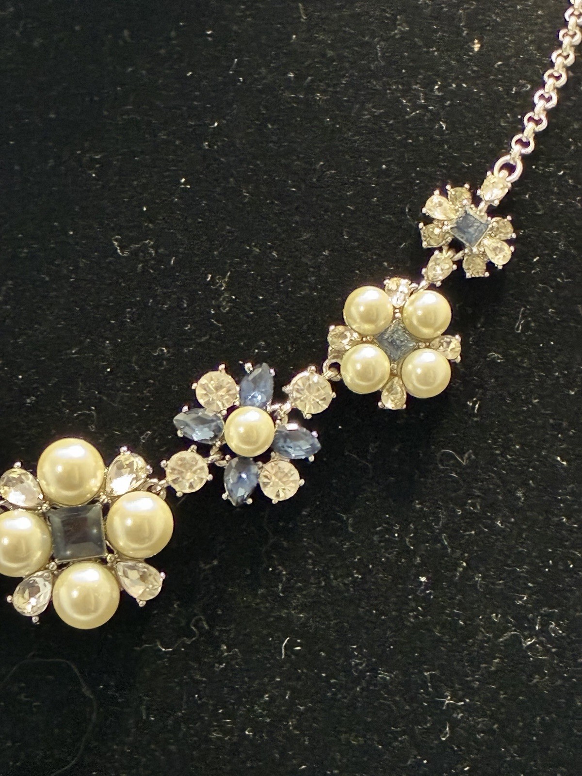 Banana Republic 16″Floral Cluster Necklace Silver Tone Pearl Navy Rhinestone EX