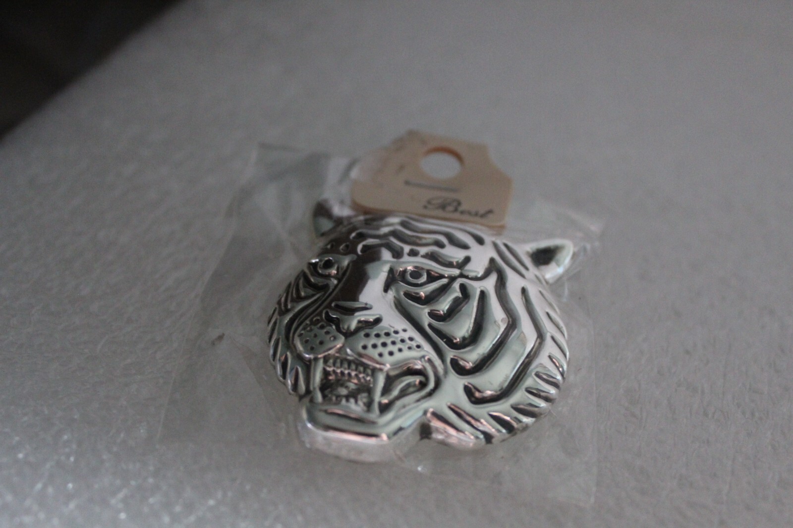 Best Brand Tiger Silver Tone Pendant/Pin New NO CHAIN Unisex