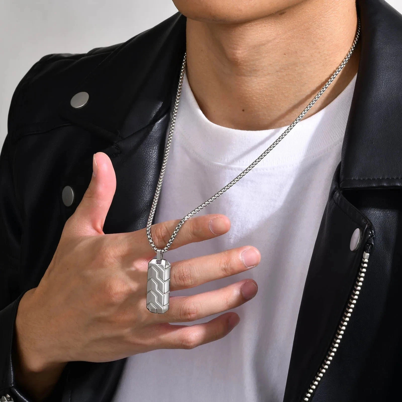 Vnox Small Dog Tag Pendant Necklace for Men Boys Stainless Steel Box Chain Gift