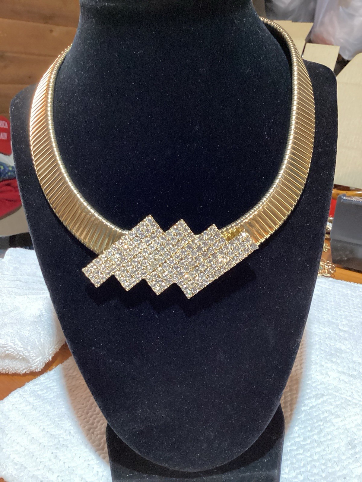 Gold Tone Omega Style Collar Necklace Triangular Pendant Of Clear Rhinestones