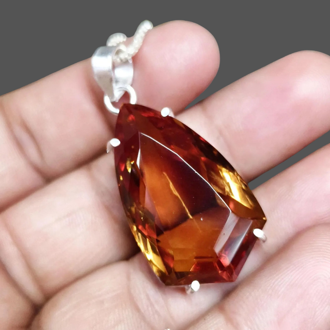 70Ct Color Change Alexandrite Pendant Lab Created German Silver Necklace