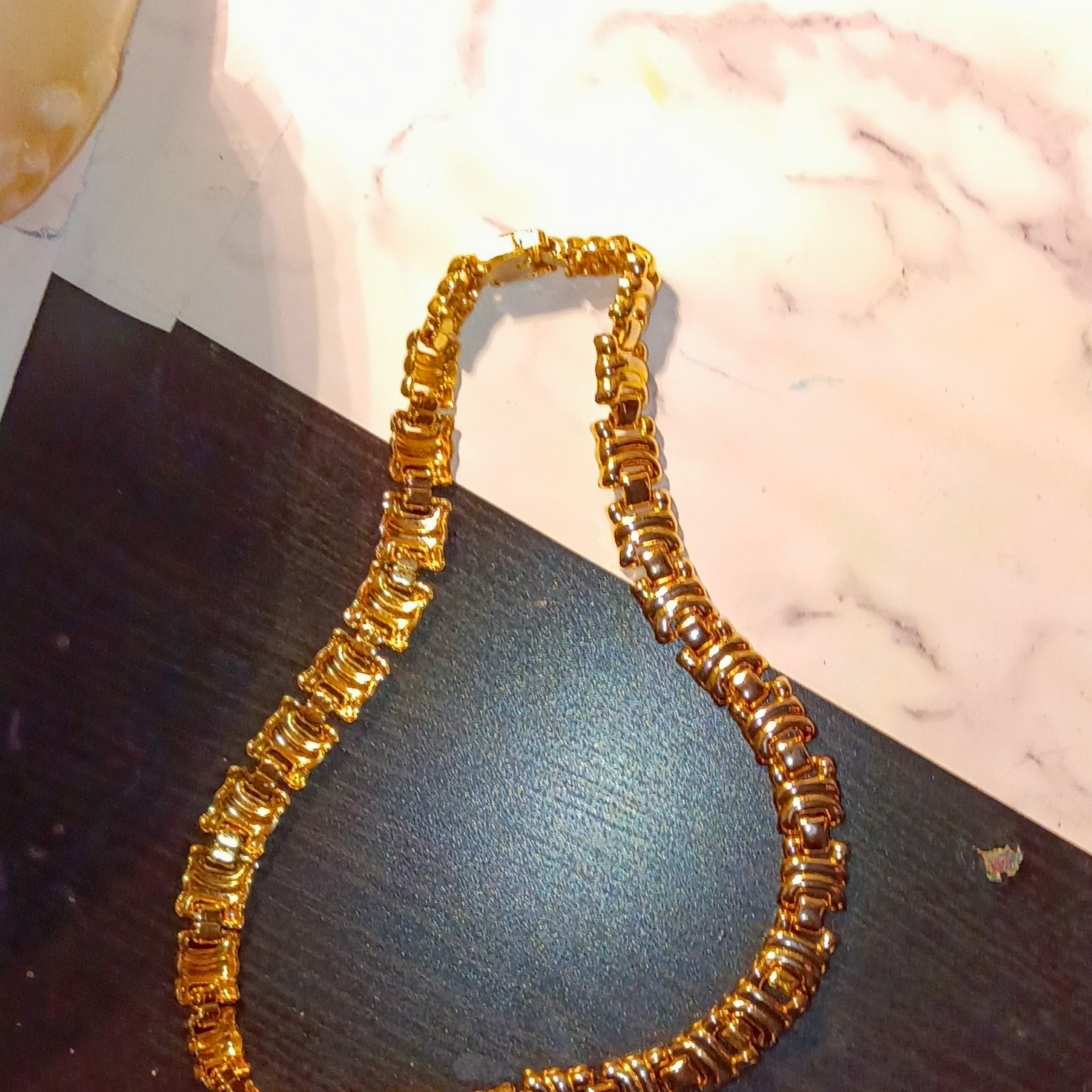 Gold Tone Metal Bar Link Chain Necklace Box Clasp No Stone Fashion & Costumes