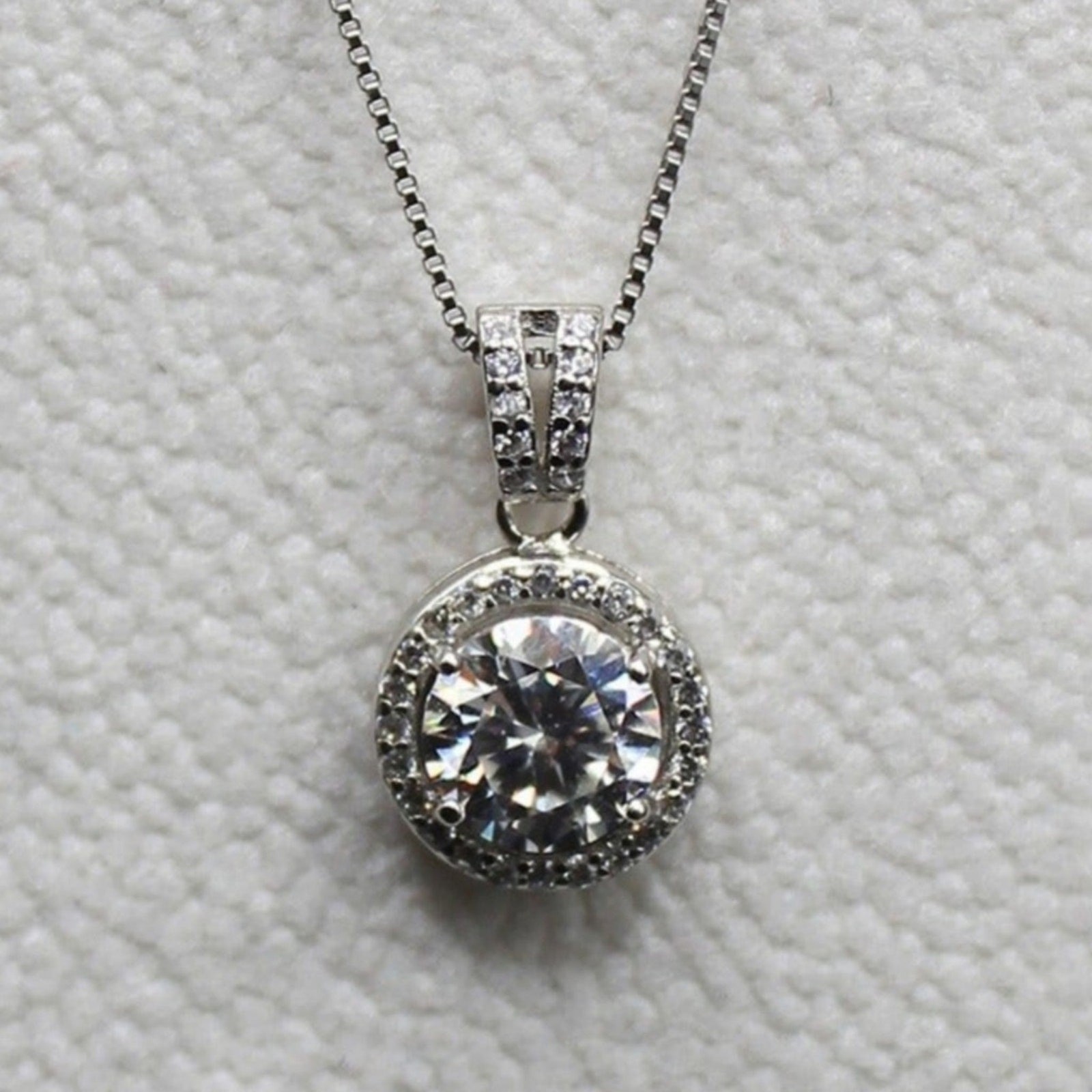 1 Ct Moissanite Halo Pendant Necklace Rhodium Plated Stamped 925 Sterling Silver