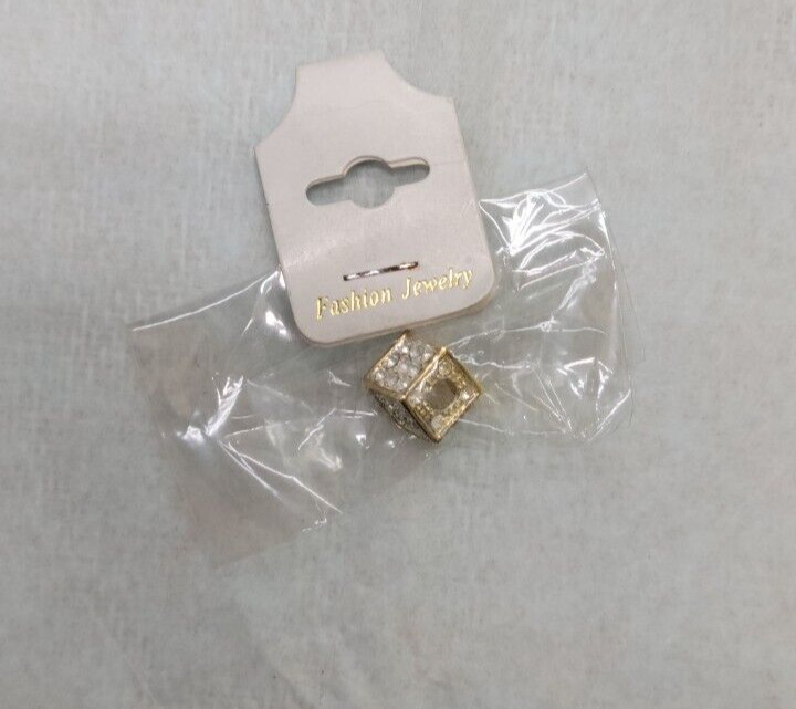 Rhinestone Cube Pendant For Necklace Charm Gold Tone Fashion Jewelry No Mark NEW