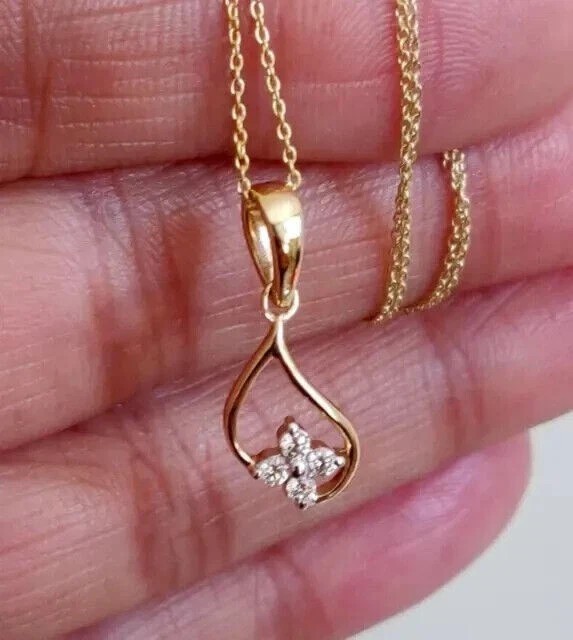 Round Cut Simulated Diamond Women’s Pretty Fancy Pendant 14K Yellow Gold Plated