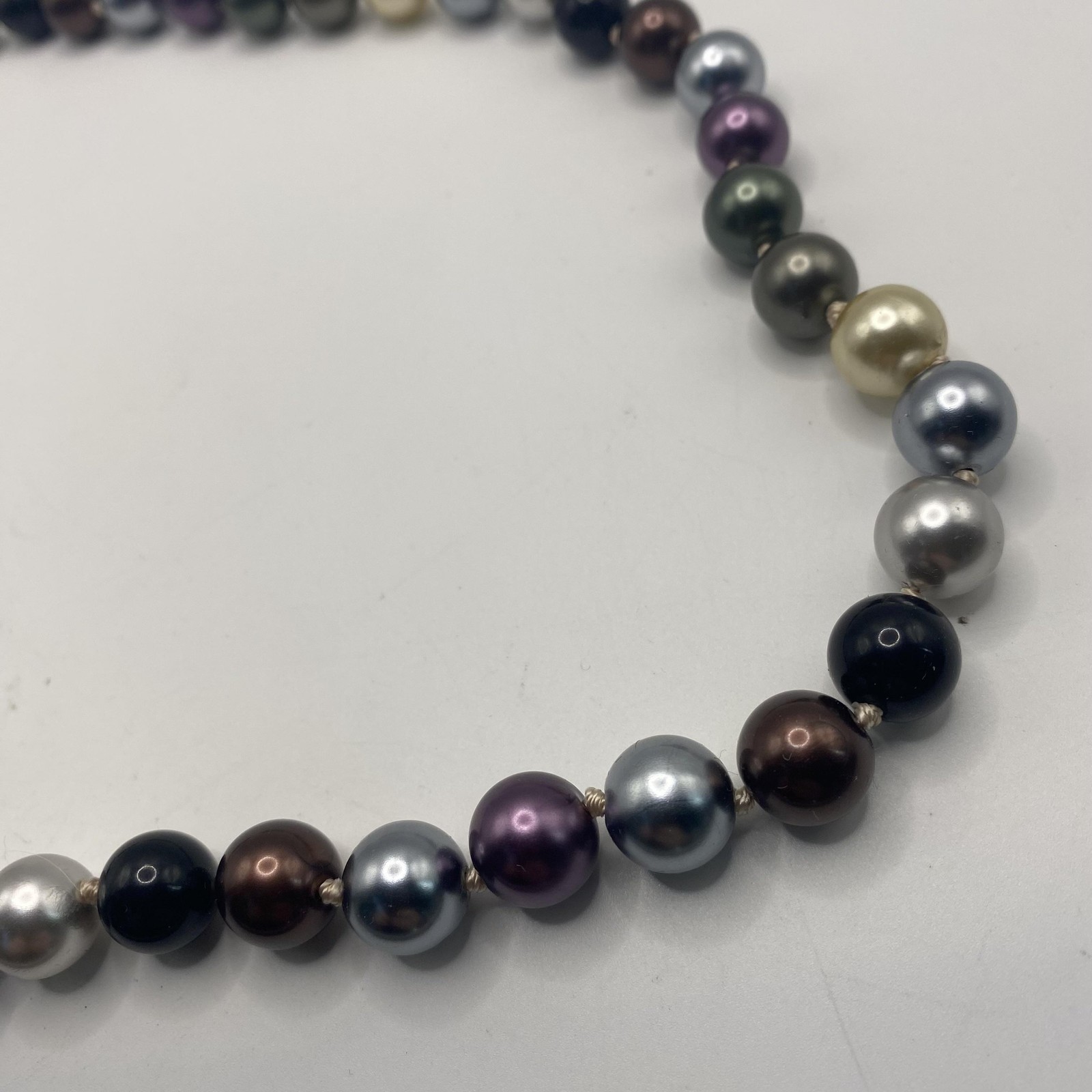 Multicolor Faux Pearl Beaded Womens Necklace Silver Tone Lobster Clasp 24 In