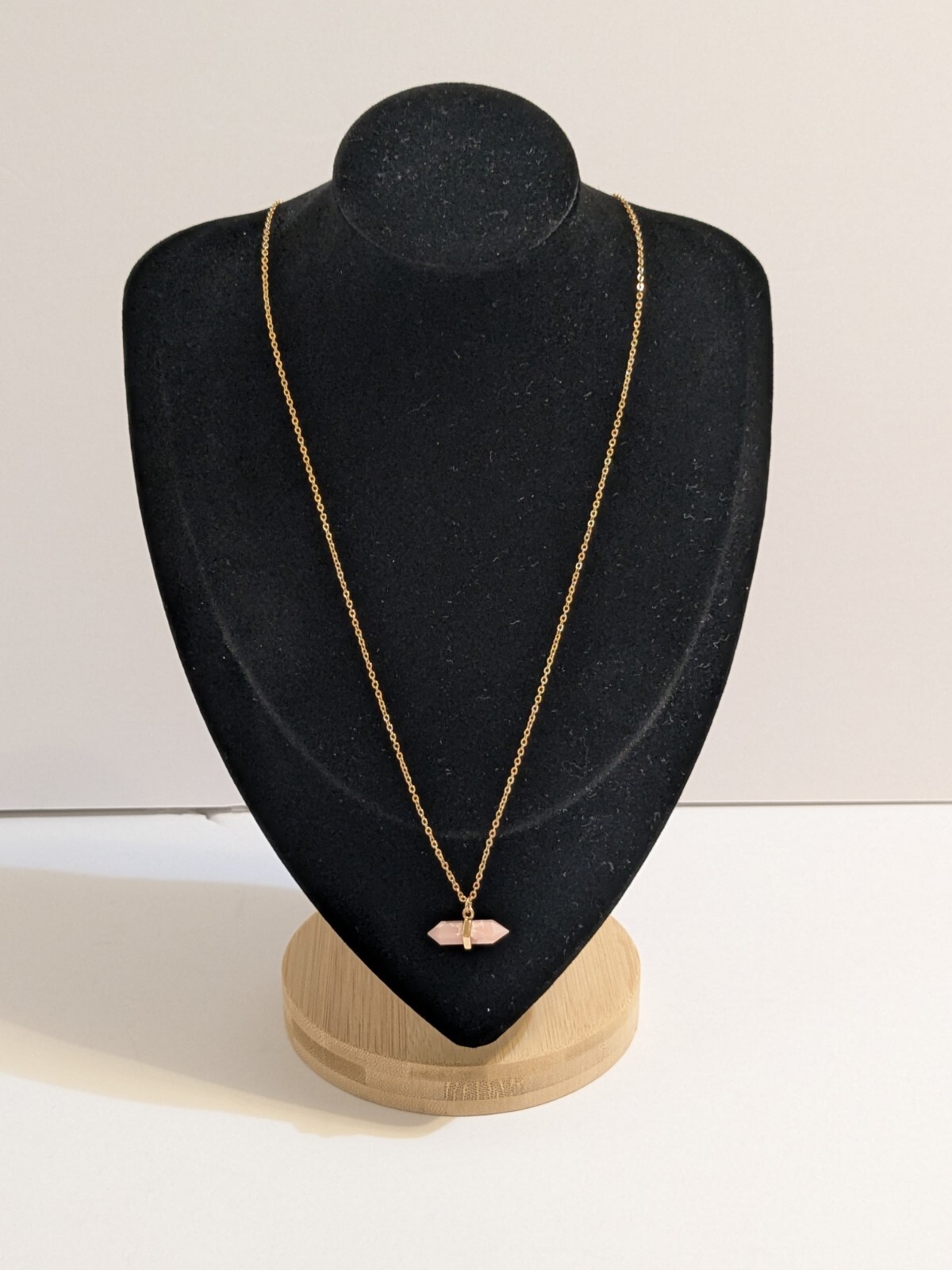 Gold Tone Necklace With Matte Pink Acrylic Faux Crystal Pendant. Modern. 29″.