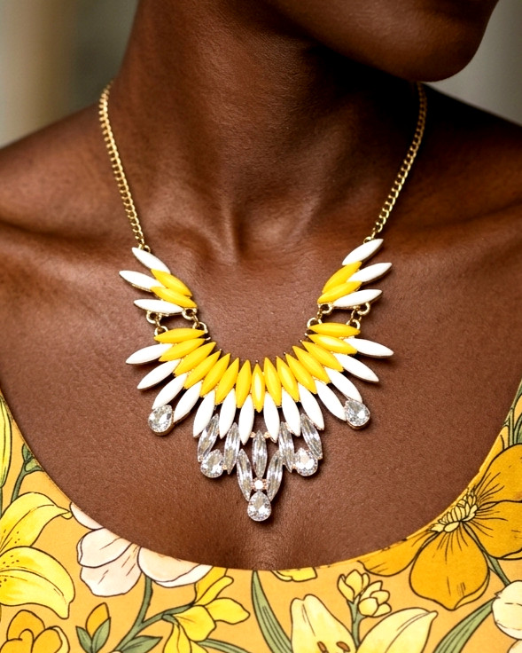 Casual Fun Everyday Short Yellow & White Bib Necklace Lucite Beads