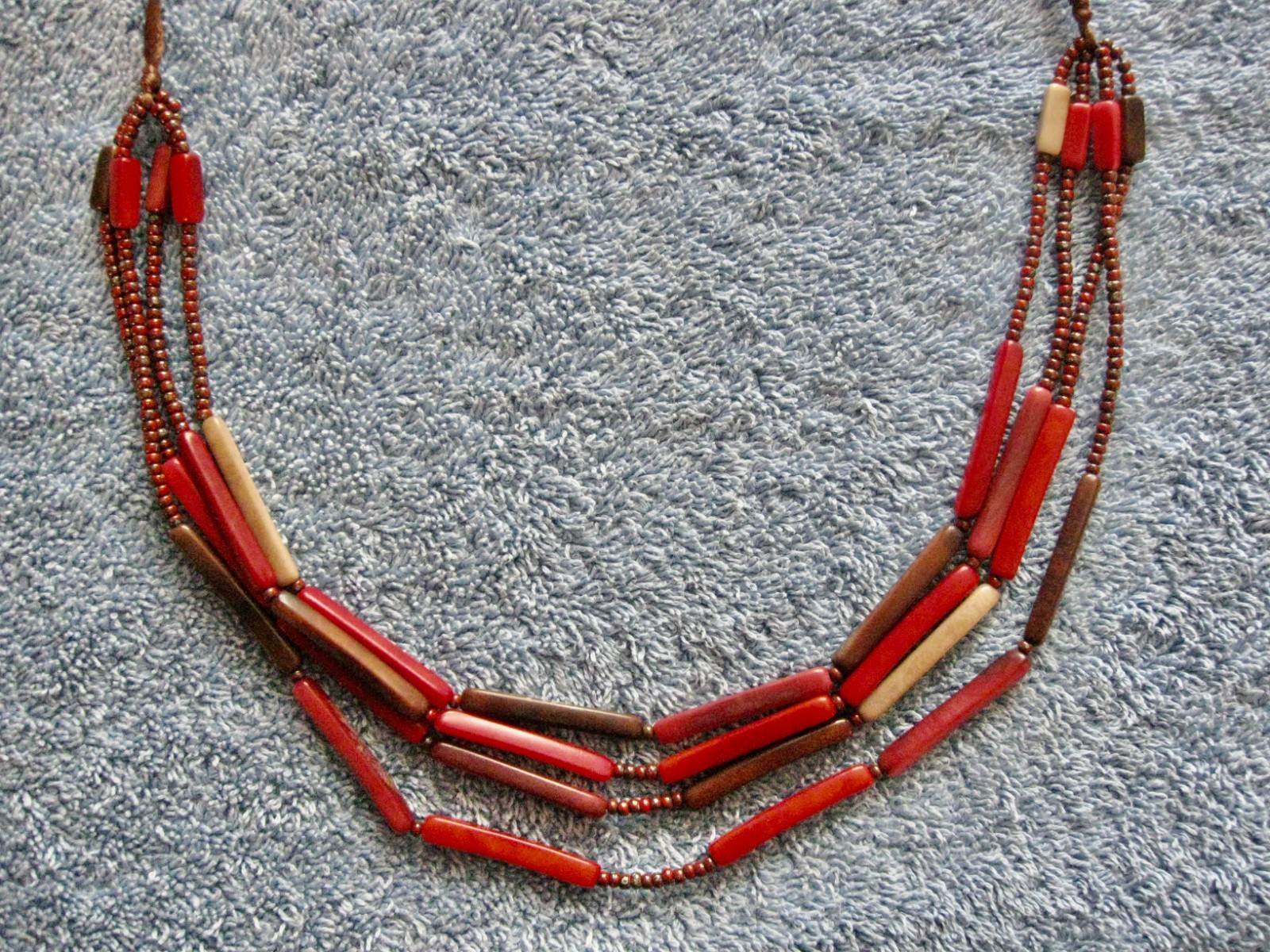 Tube Beads Necklace; Corded; 11″ Drop as Shown (Adjustable) Red Hues; Seed Beads