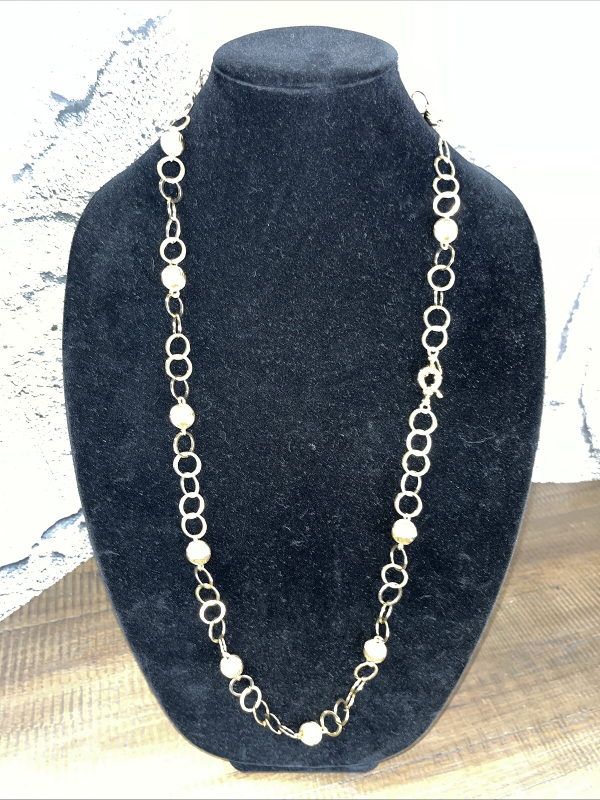 VTG Francesca Visconti Gold Tone circle necklace 36″