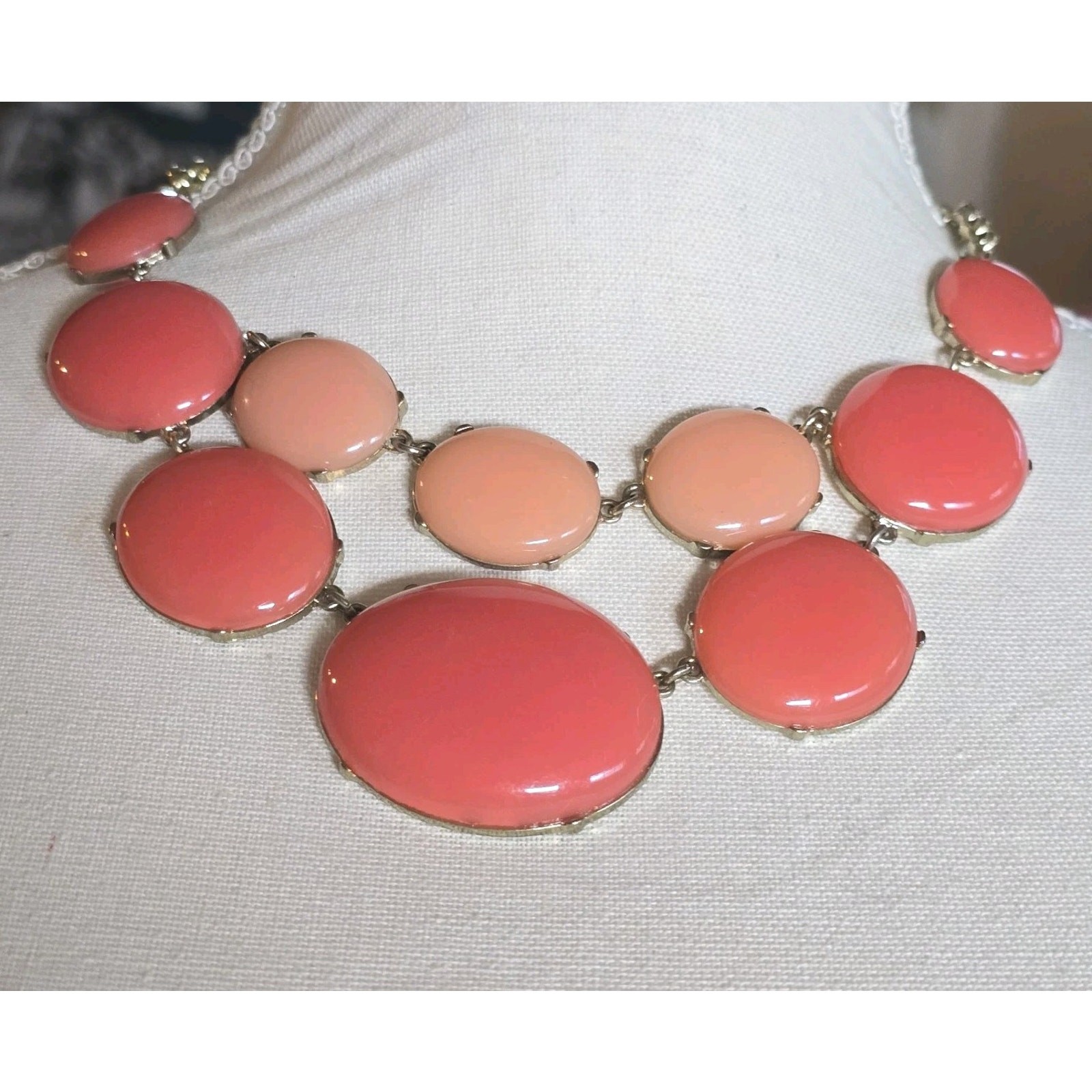 Necklace Orange Peach Colored Acrylic Resin Bib Style Oval Shaped Tone 14″ 16″