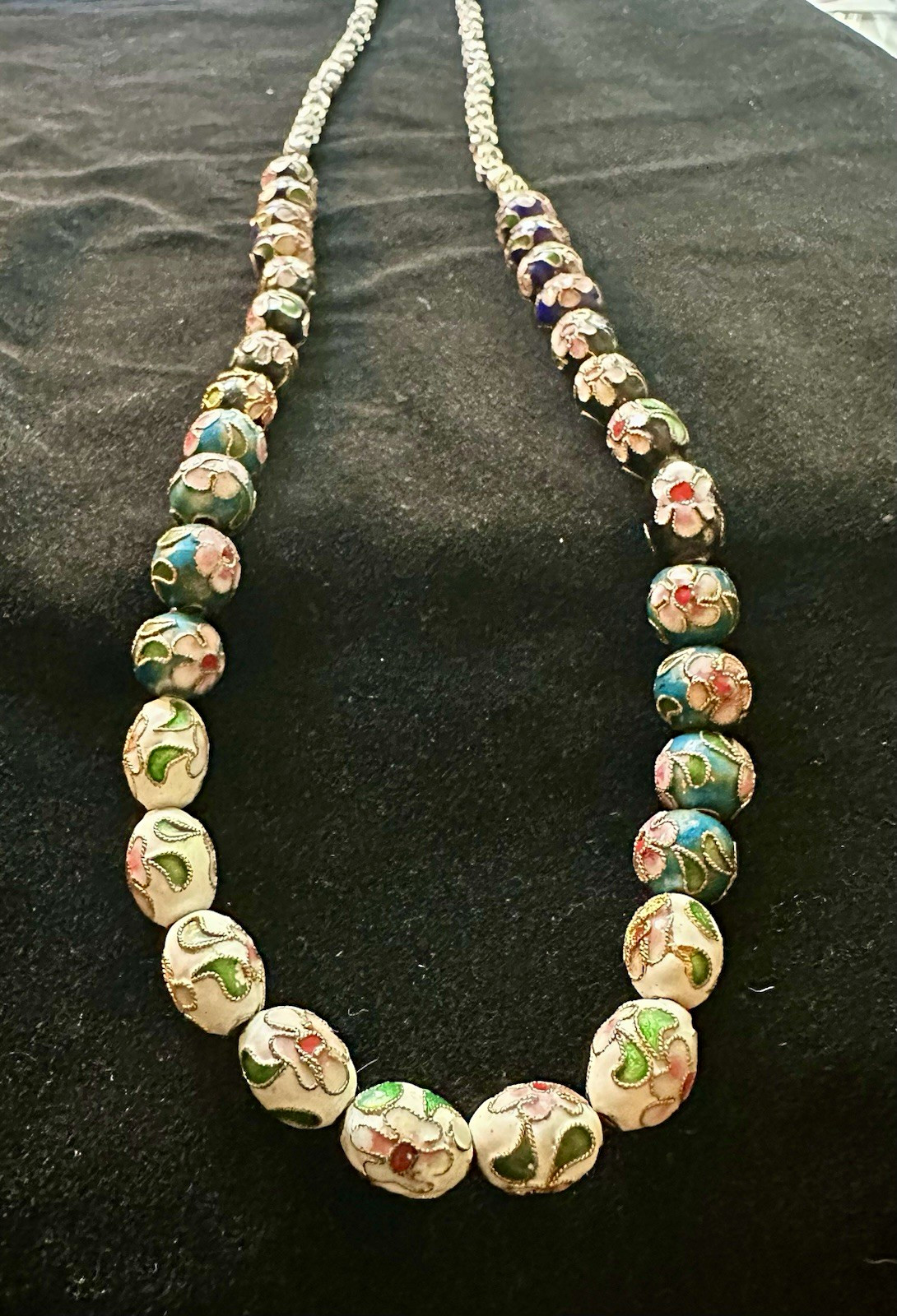 Multicolor Glass Beaded Necklace Silver Tone Ball/Bead Chain Hook Closure