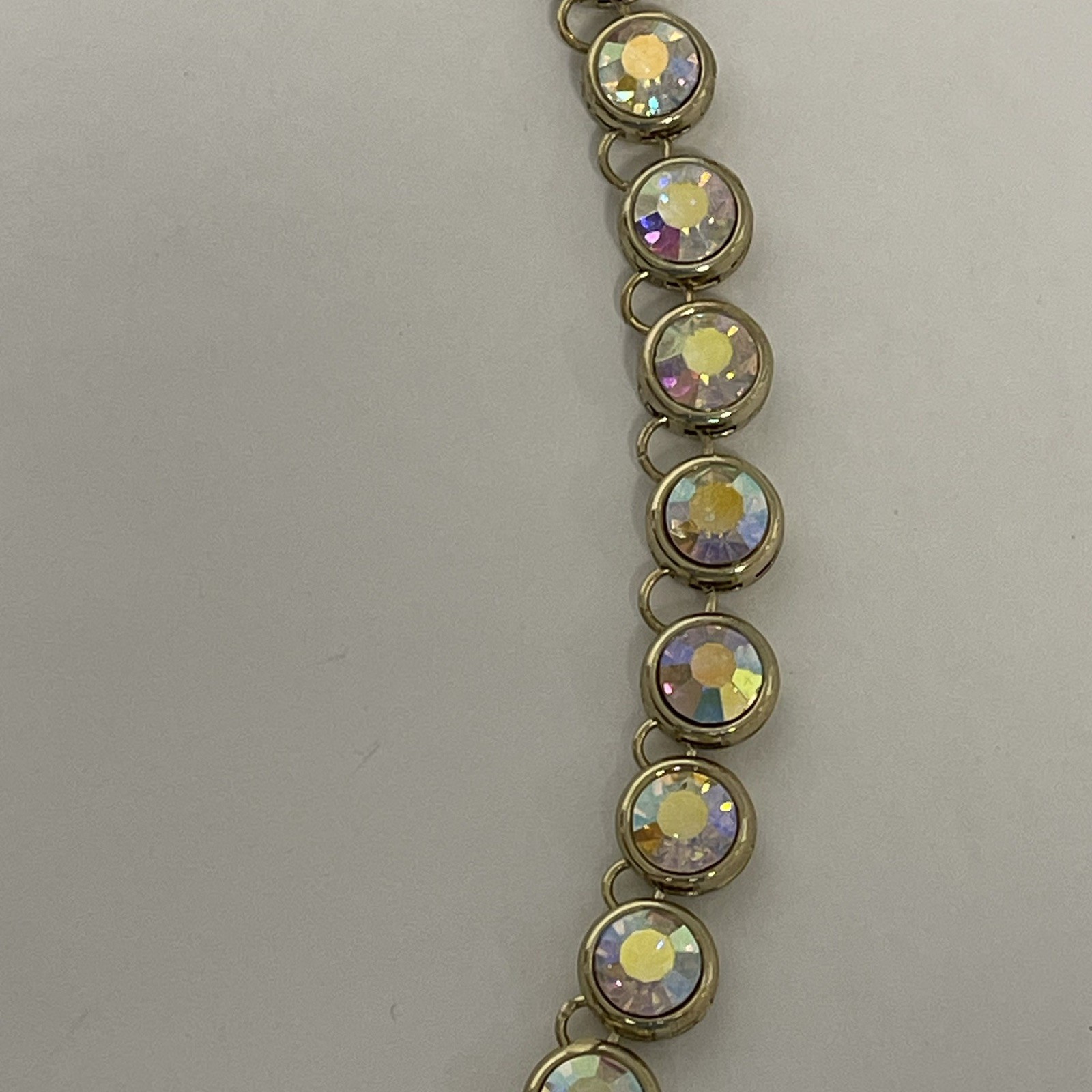 Claire’s Gold Tone Iridescent Aurora Borealis Rhinestone Necklace 16″ w/4″ ext.