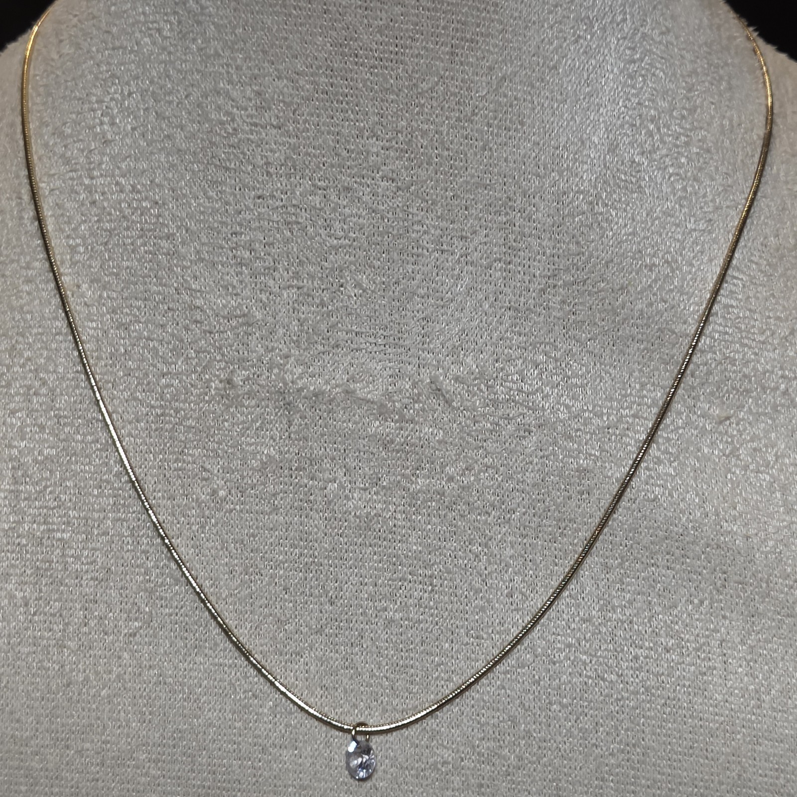 Elegant Gold-tone Chain With Sparkling Solitaire Crystal Pendant For Any Outfit