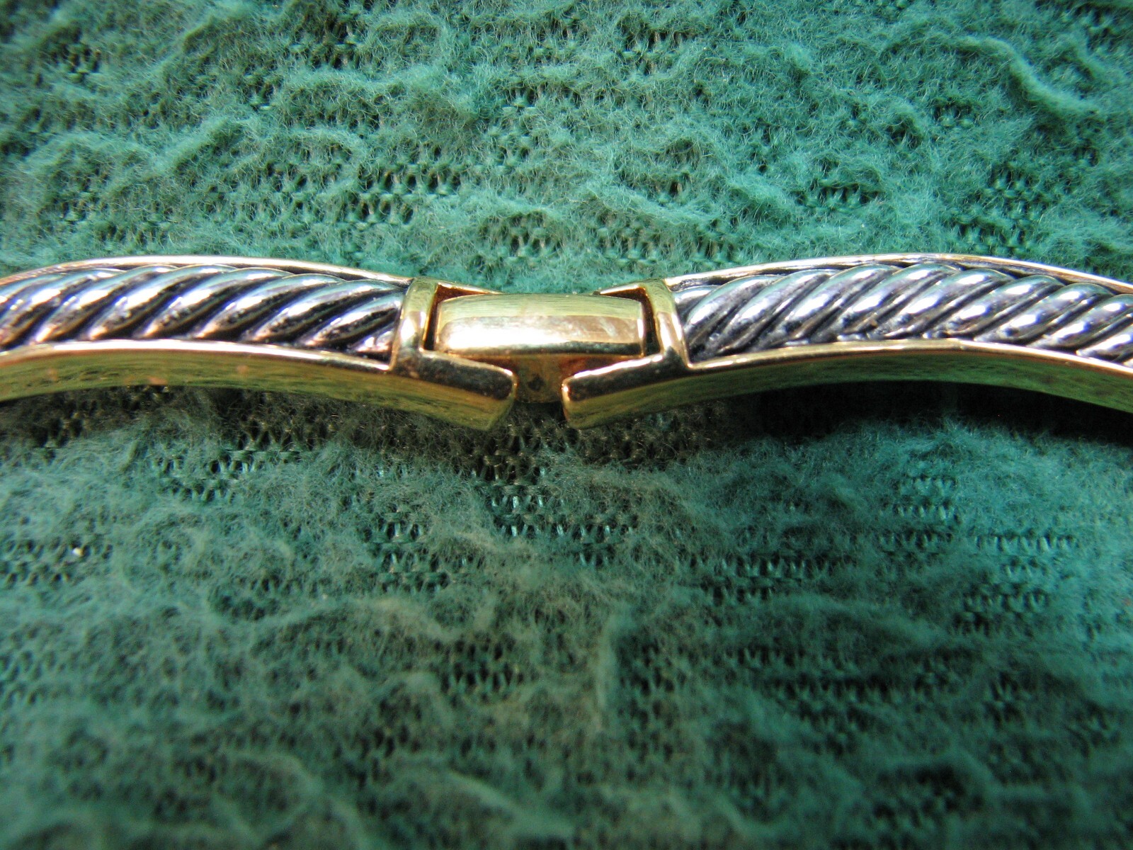Beautiful Vintage Unisex 17″ Necklace As Shown GORGEOUS
