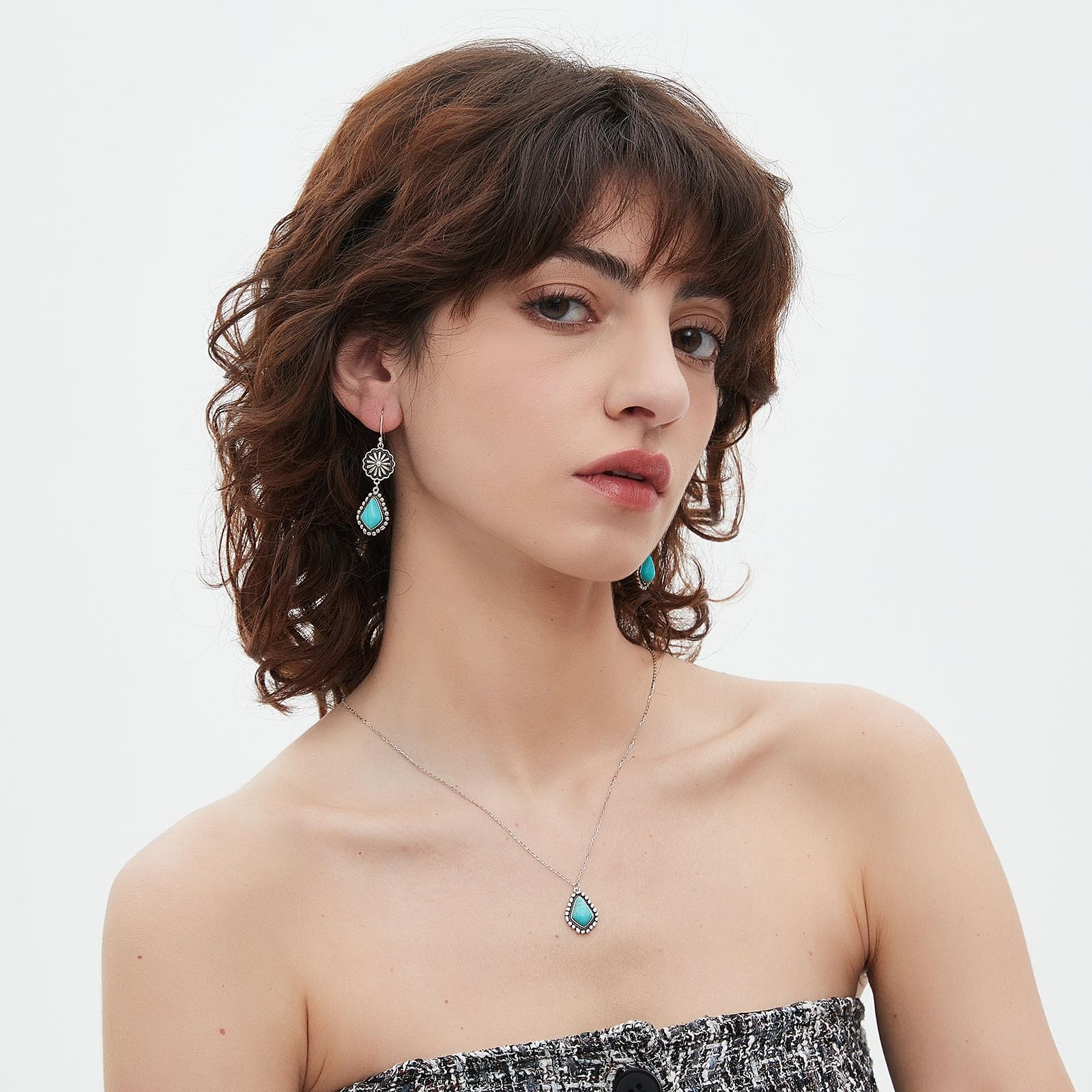 Turquoise Pendant Necklace for Women, 925 Sterling Silver Western Bohemian Ne…