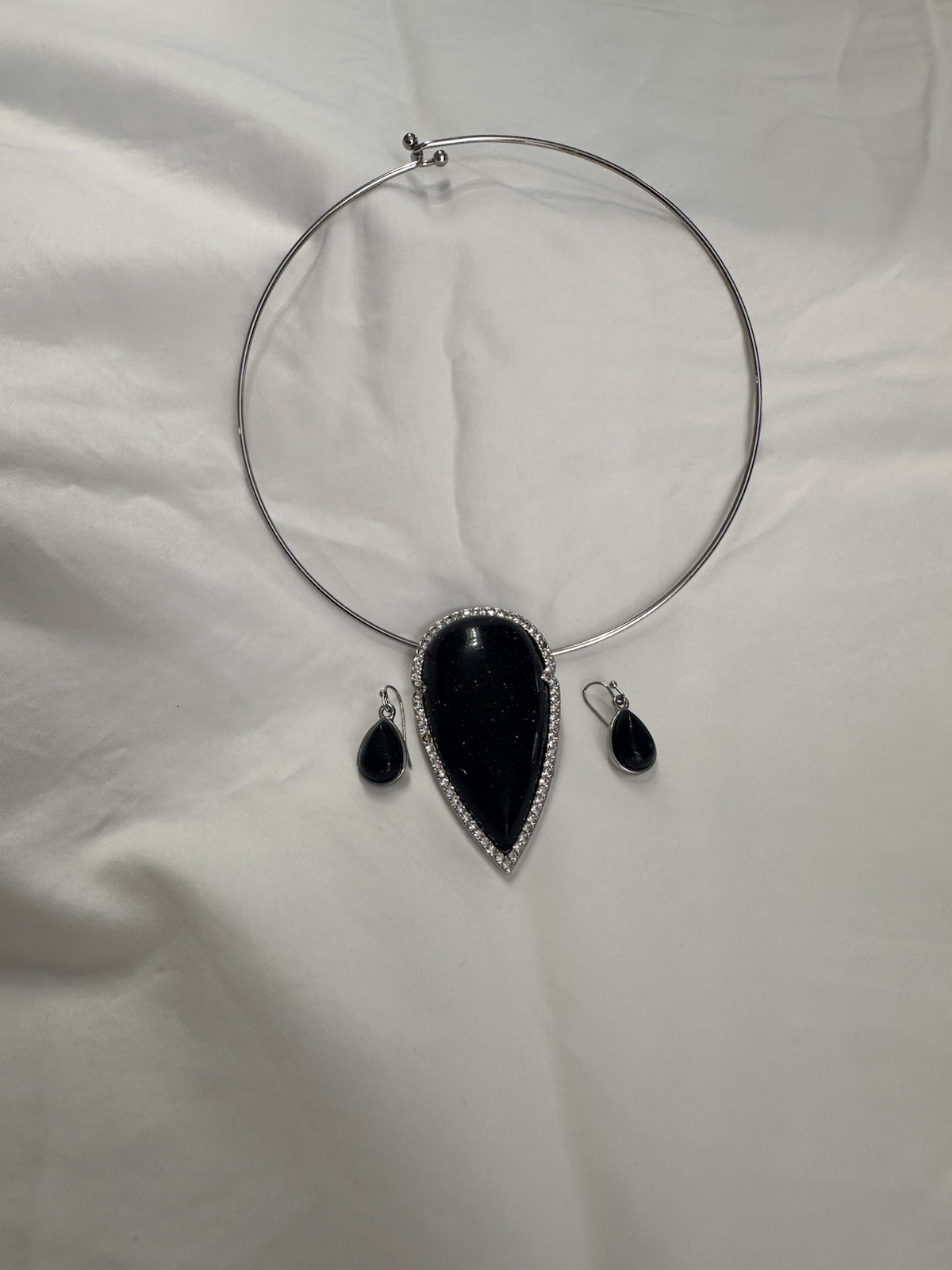Omega Collar Necklace w/ Black Teardrop Halo Crystal Pendant & earrings combo