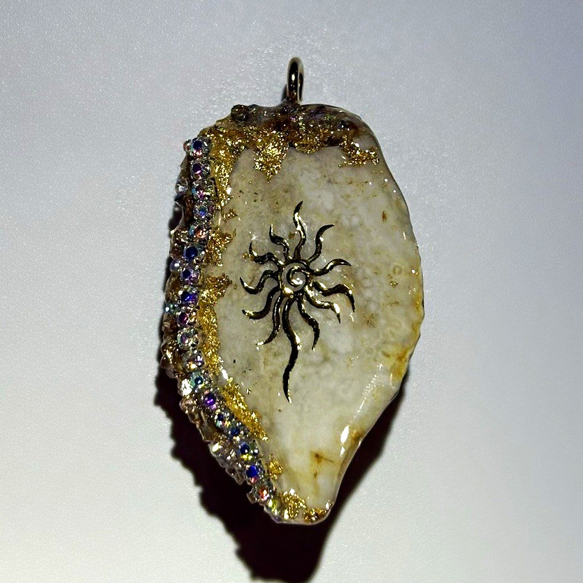 Castille Charm Pendant Gold Tone