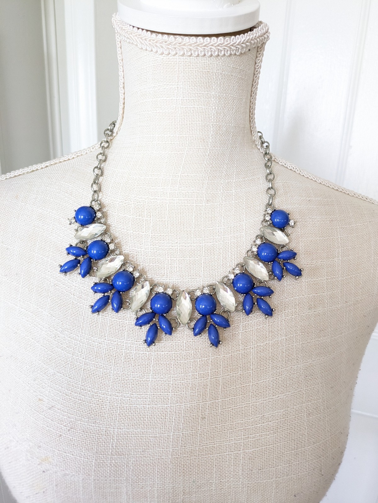 Blue & Crystal Statement Necklace Fashion Jewelry Faceted Acrylic Rhinestones
