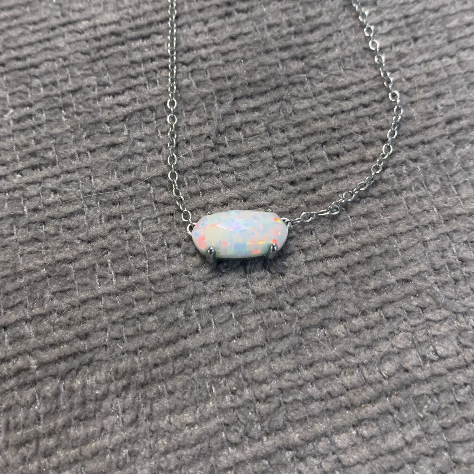 Kendra Scott Ever Opal (White/Kyocera) Pendant (Silver Chain) – NEVER WORN!