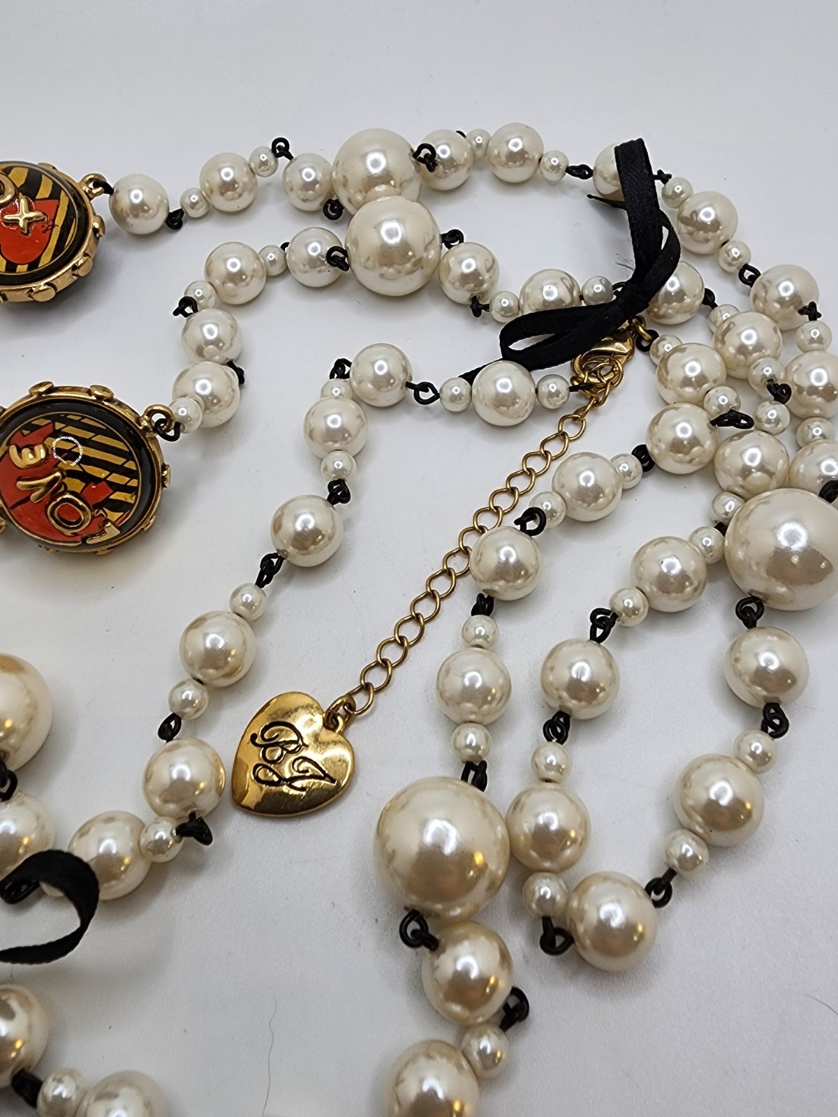 46 Inch Long Faux Pearl Betsy Johnson Love XOX Statment Necklace With A 3…
