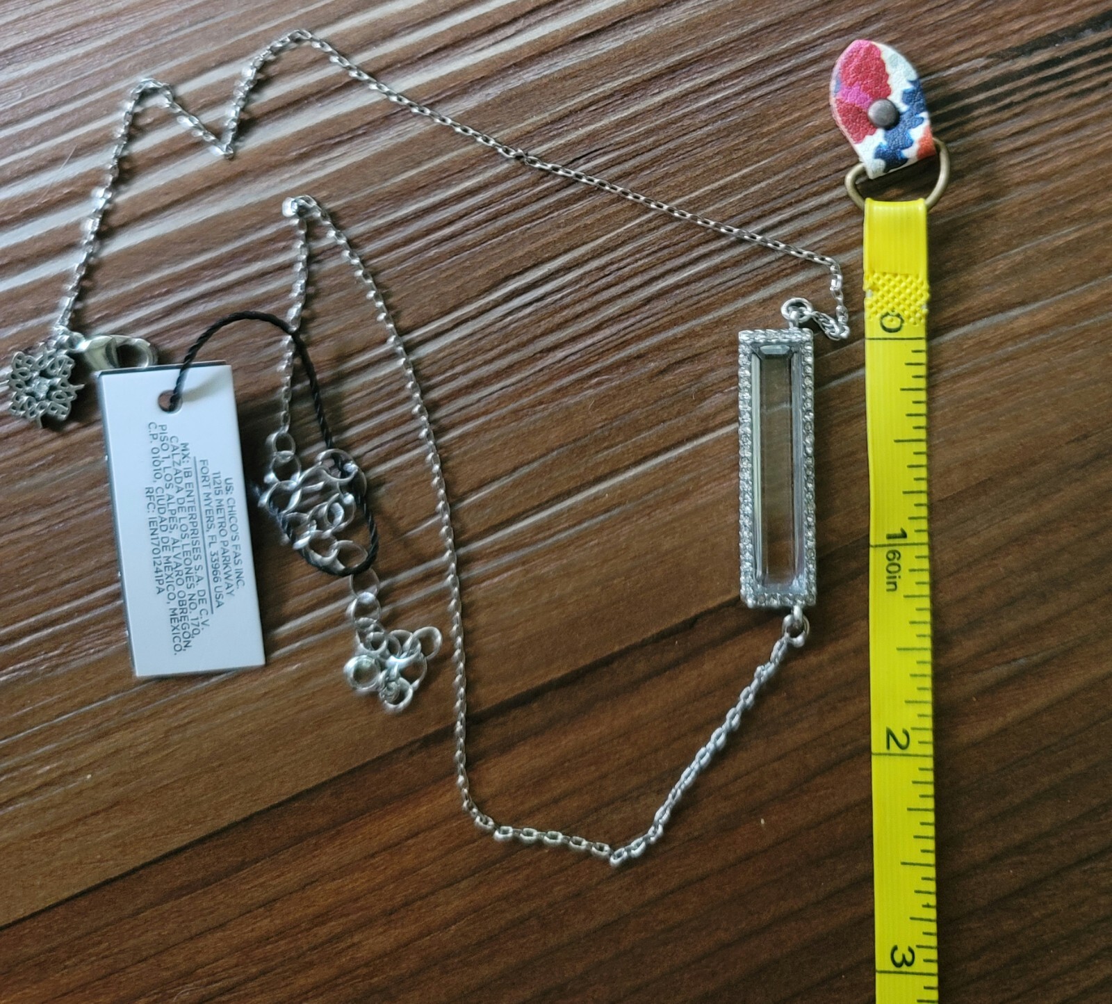 NWT WHITE HOUSE BLACK MARKET CRYSTAL BAR PENDANT CHAIN NECKLACE SILVER/ CLEAR