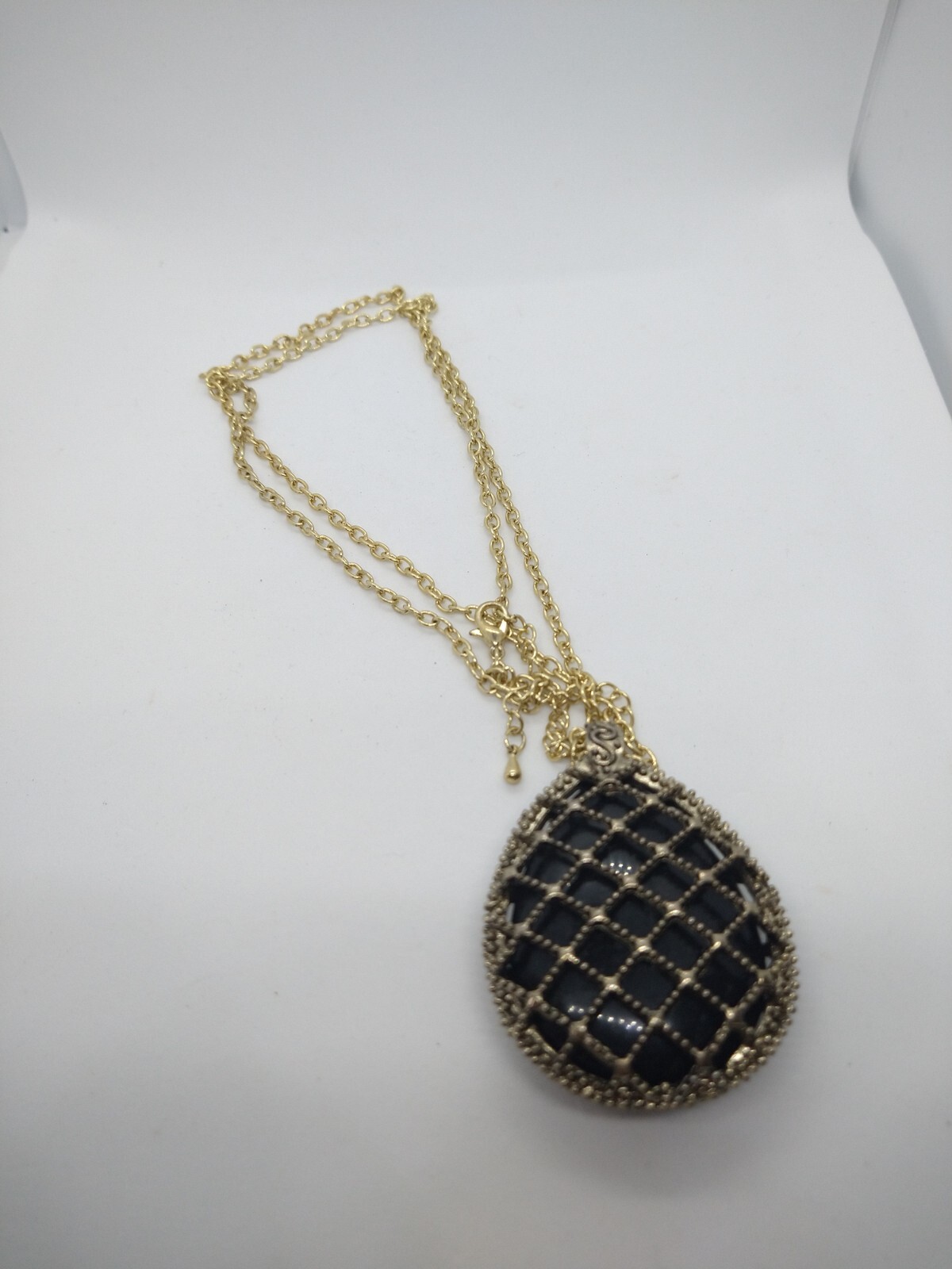 Necklace pendant Y2k 1990’s black stone gold tone vintage retro Halloween
