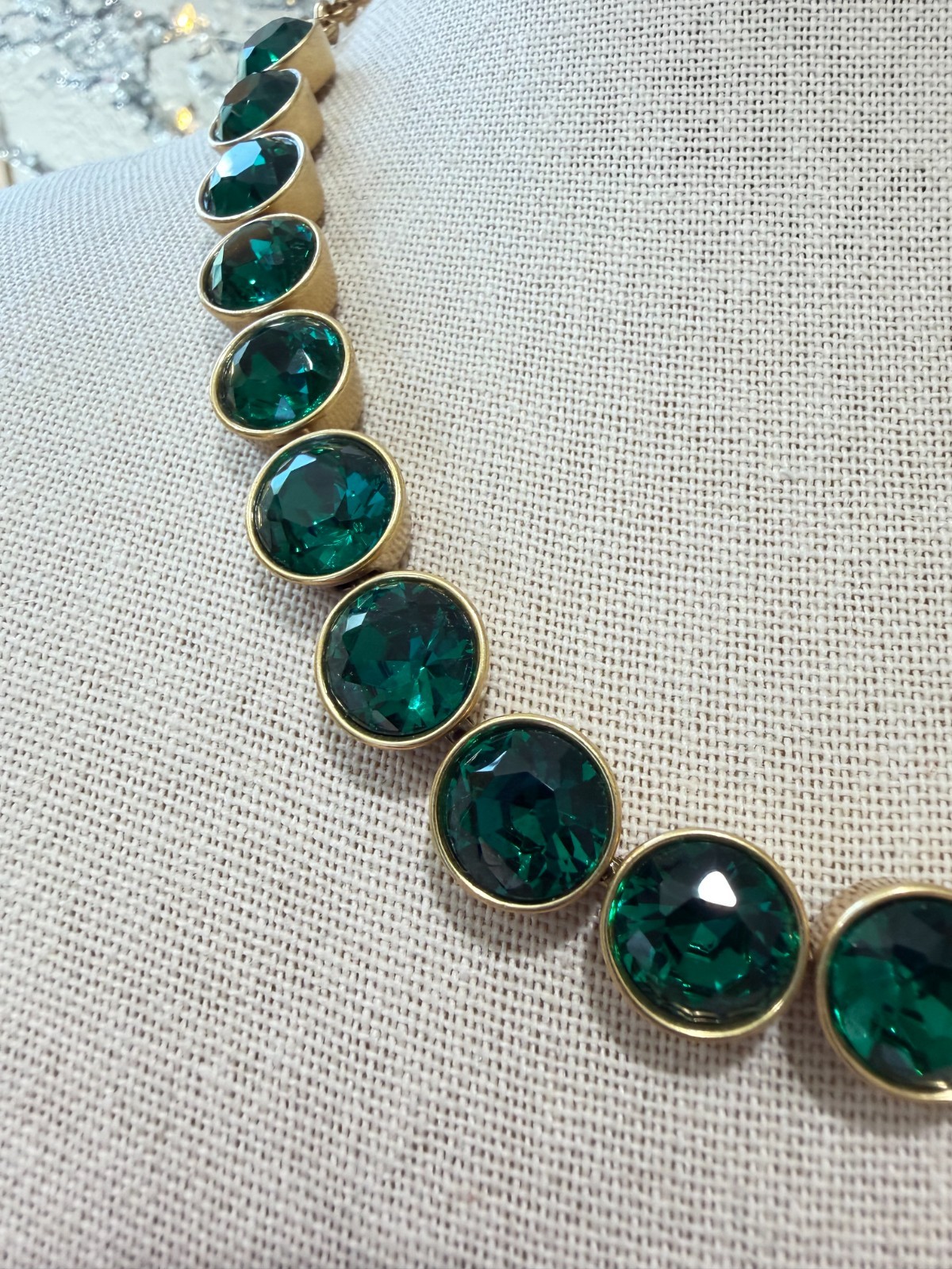 J Crew Georgian Riviere Necklace Anna Wintour Brulee Emerald Green Collet N603