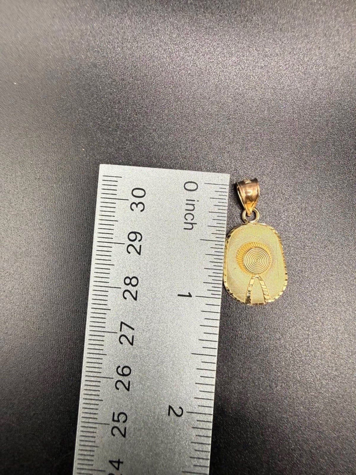 10kt solid gold sombrero calentano pendant