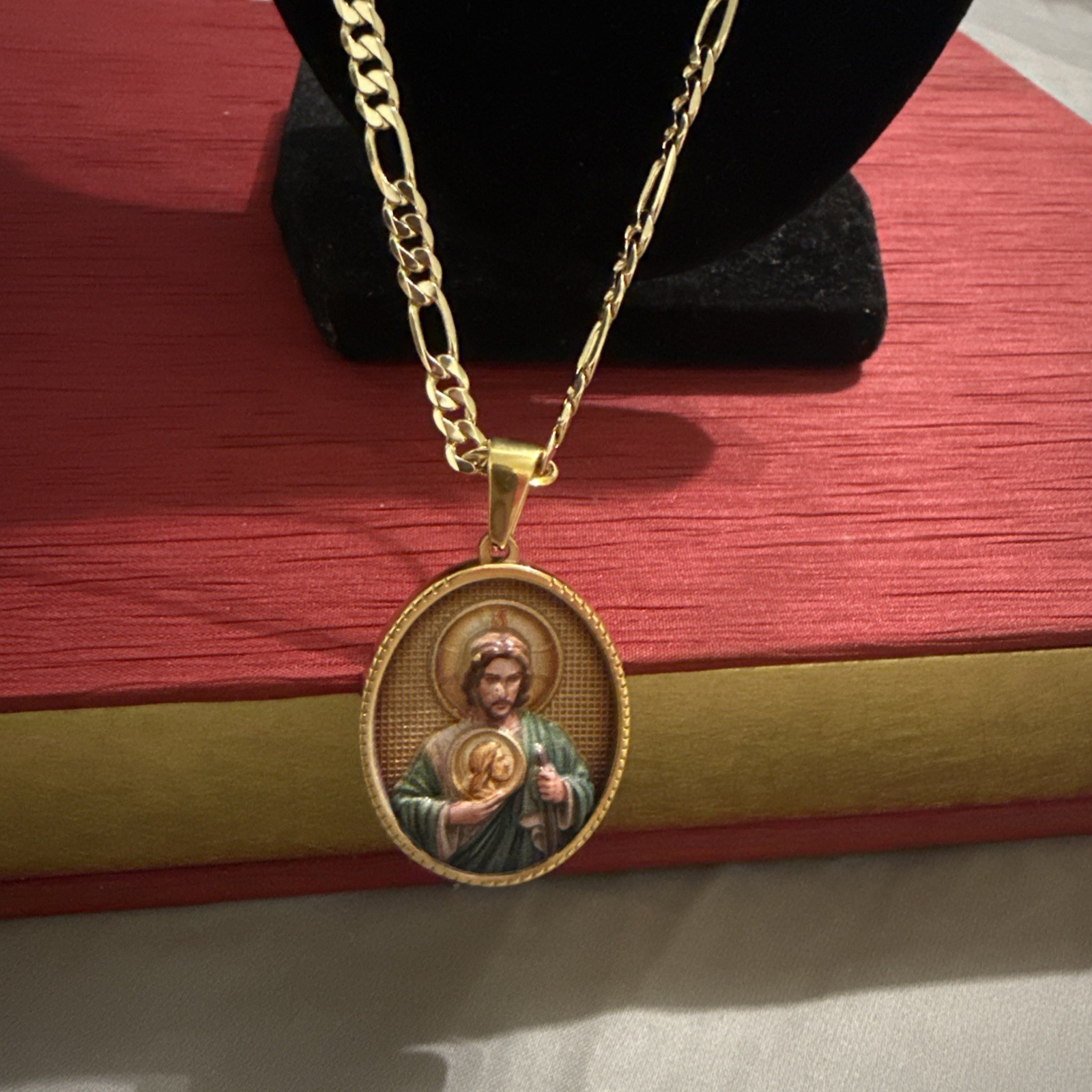 Xuping XP Sacred Heart of Jesus Figaro Chain Gold Plated Pendant Necklace New