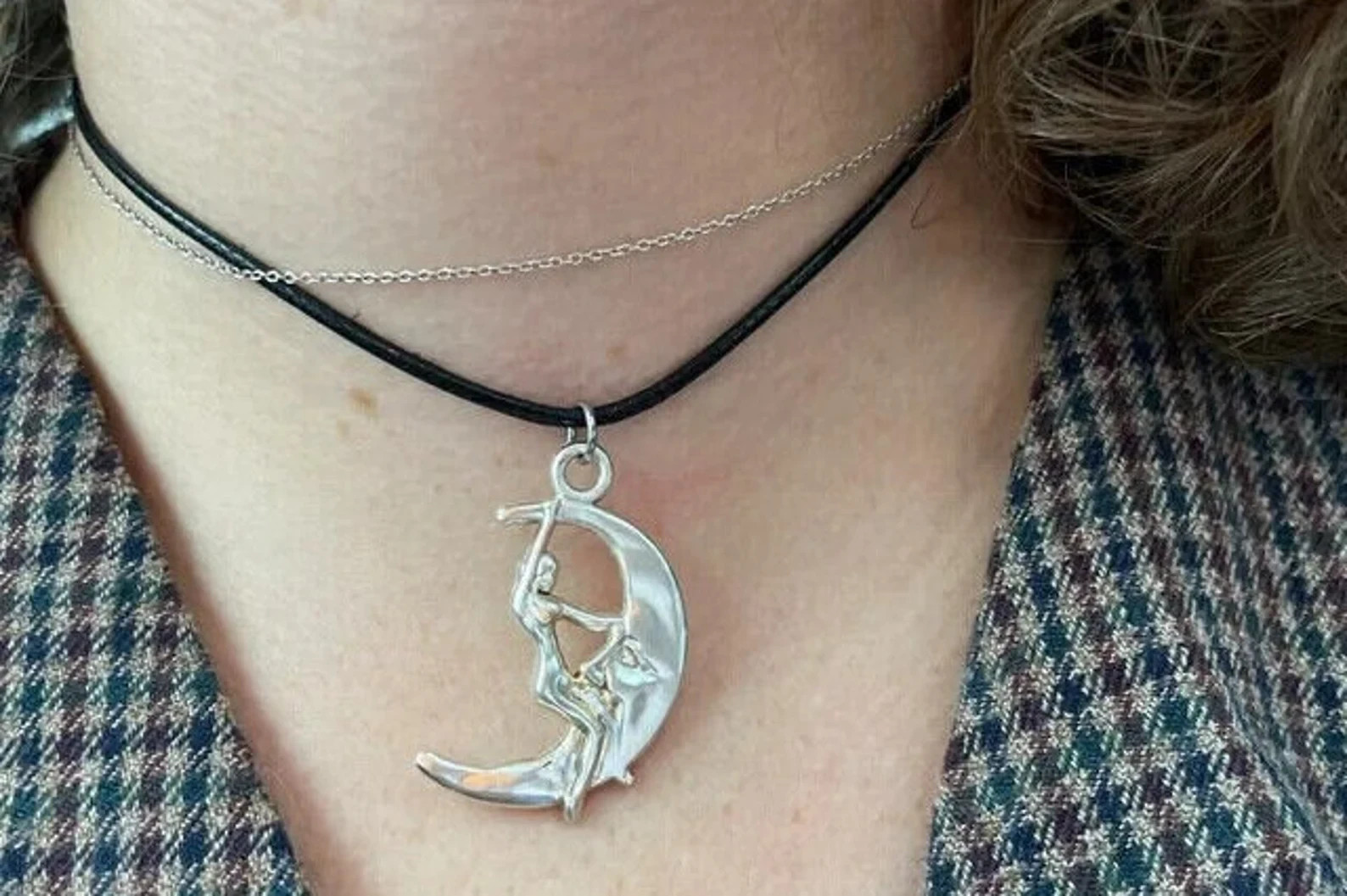 Unusual 35mm Zinc Pewter Sexy Lady Riding The Moon Charm Pendant Necklace