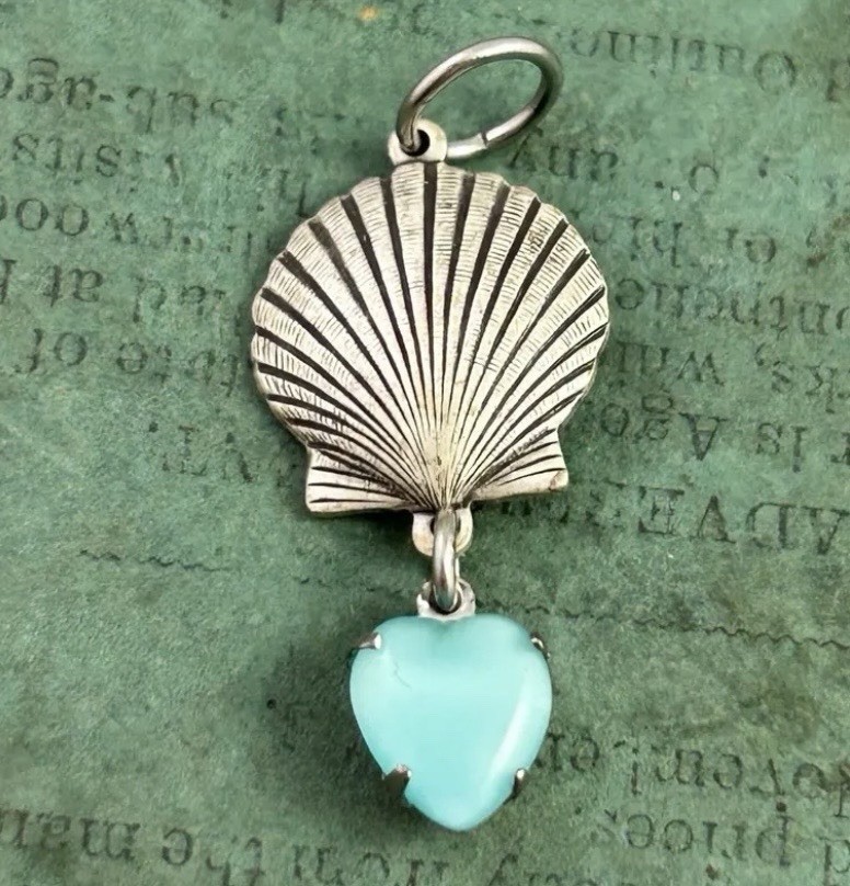 Seashell Charm Necklace Pendant Scallop Shell Silver Plated Metal Blue Heart