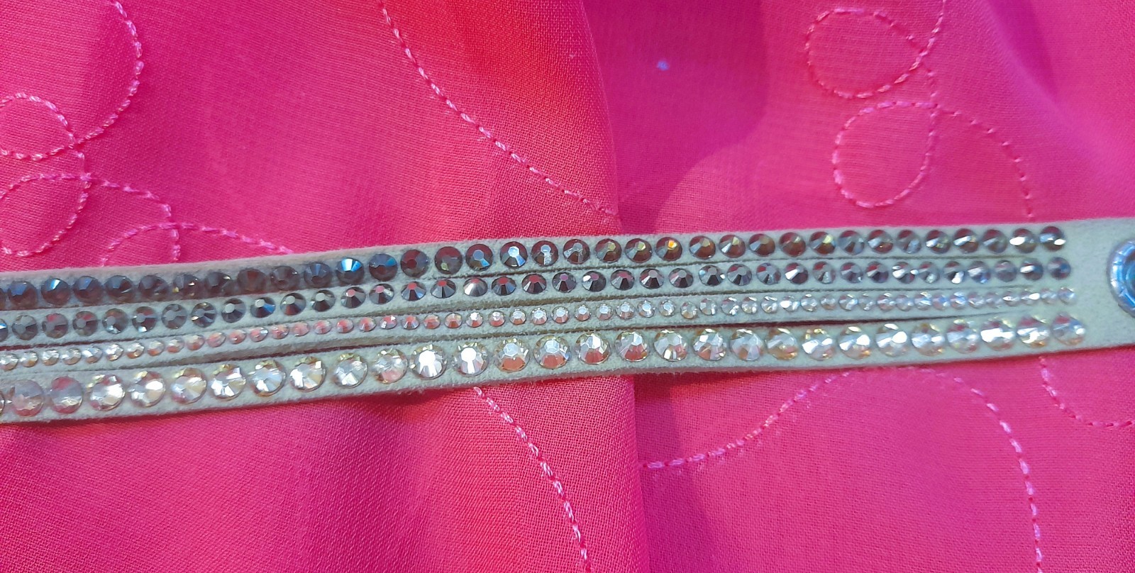 SWAROVSKI GREY FOUR ROW MULTICOLOUR GEM CHOKER NECKLACE BUTTON CLOSURE 40CM