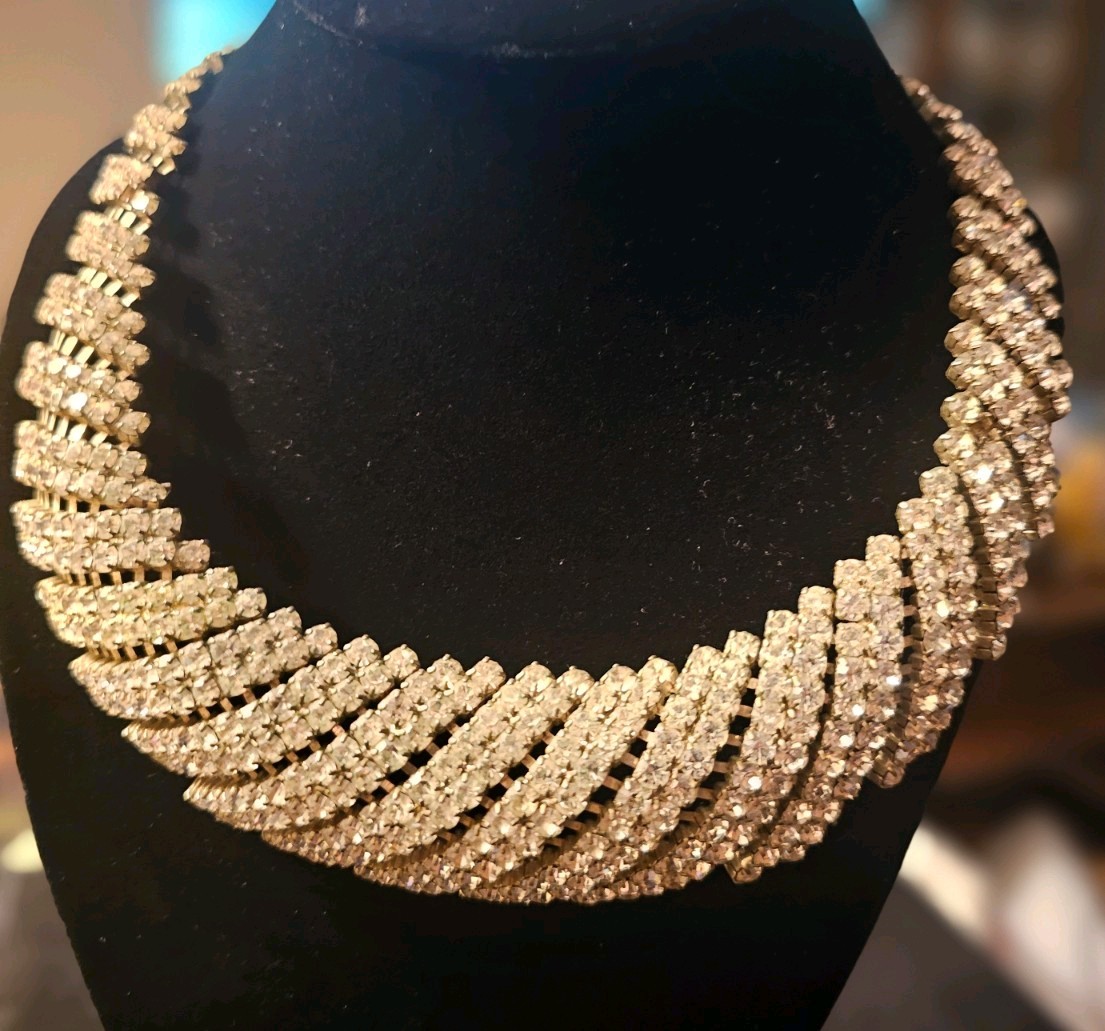 Vintage Clear Rhinestone Bib Collar Necklace Silver Tone Statement 20.5″