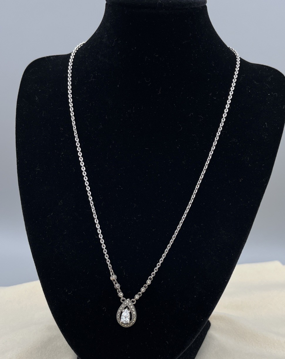 925 Sterling Silver Marcasite Style Glass Pear Pendant Necklace 48cm Vintage
