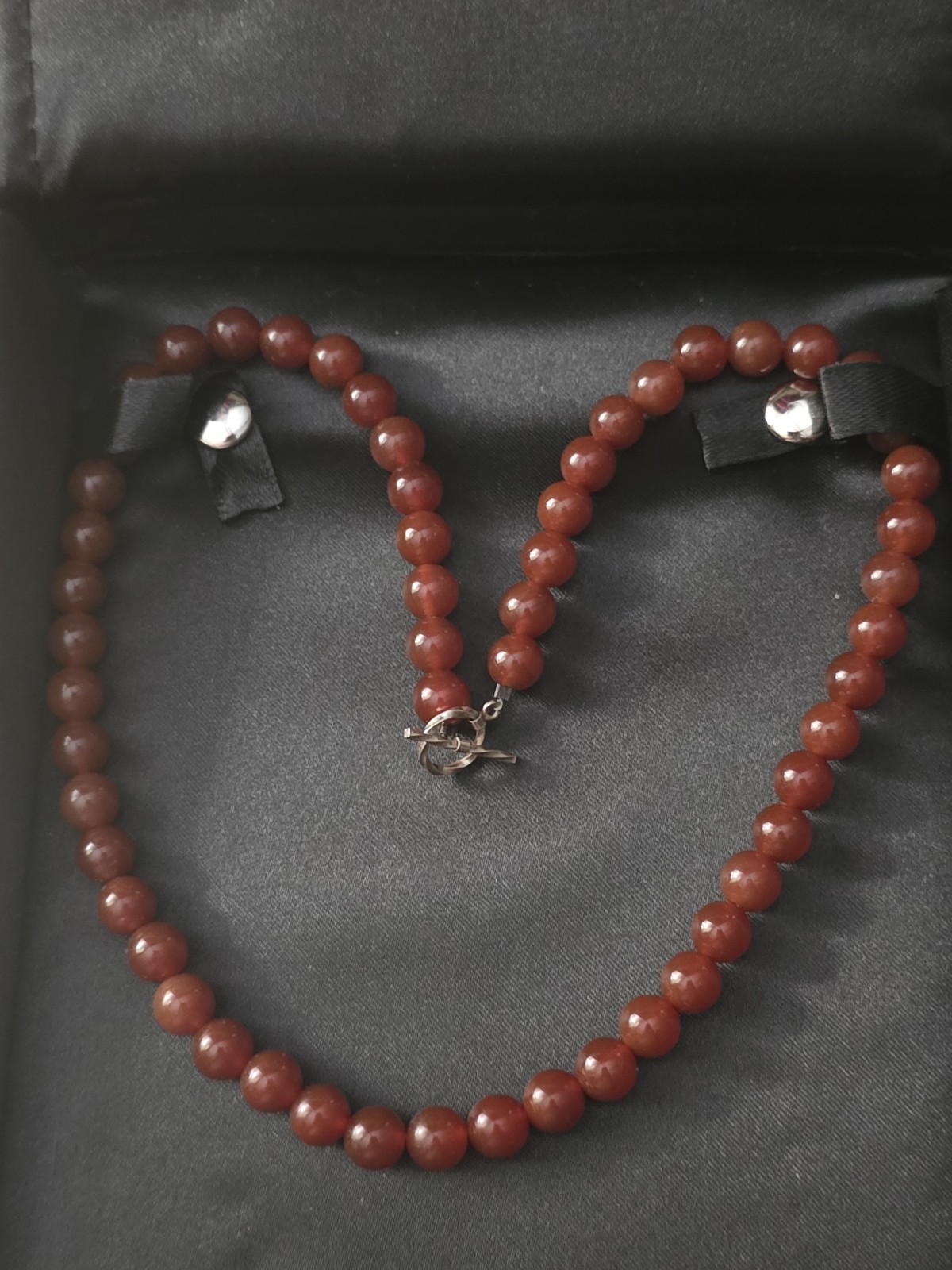 Natural Red Carnelian 7.5 – 8mm Beaded Necklace Strand 18″ Silver Toggle Clasp