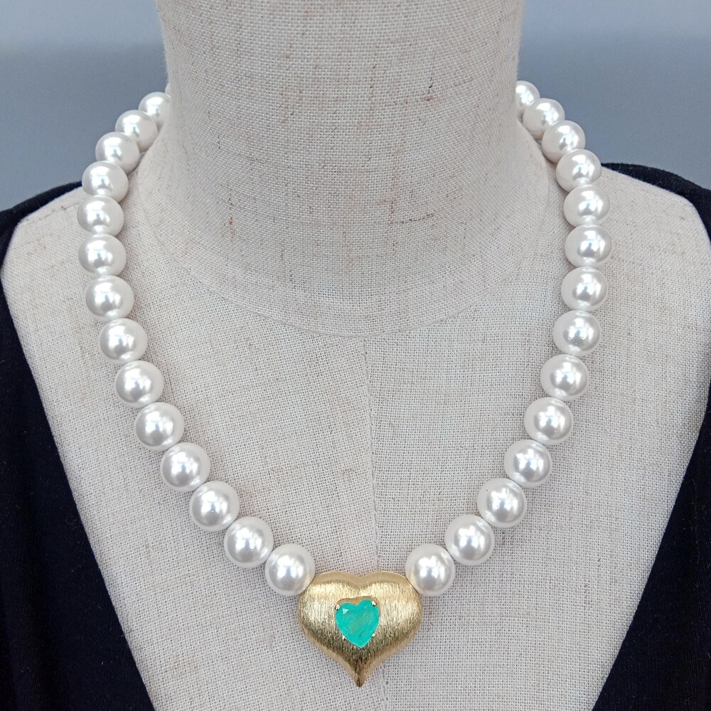 White Sea Shell Pearl Heart Green Quartz Pendant Choker Necklace