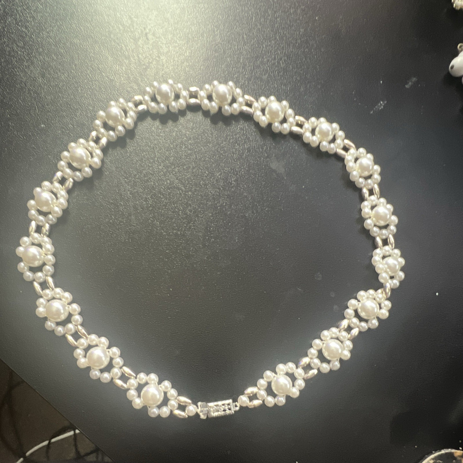 White Round Pearl Beaded Necklace Silver Metal Floral Cluster Design Box Clasp