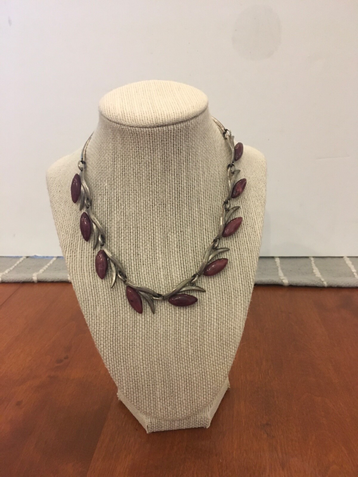 Vintage Delphine Nardin Paris, France Necklace / Choker W Deep Coral Leaves VGC