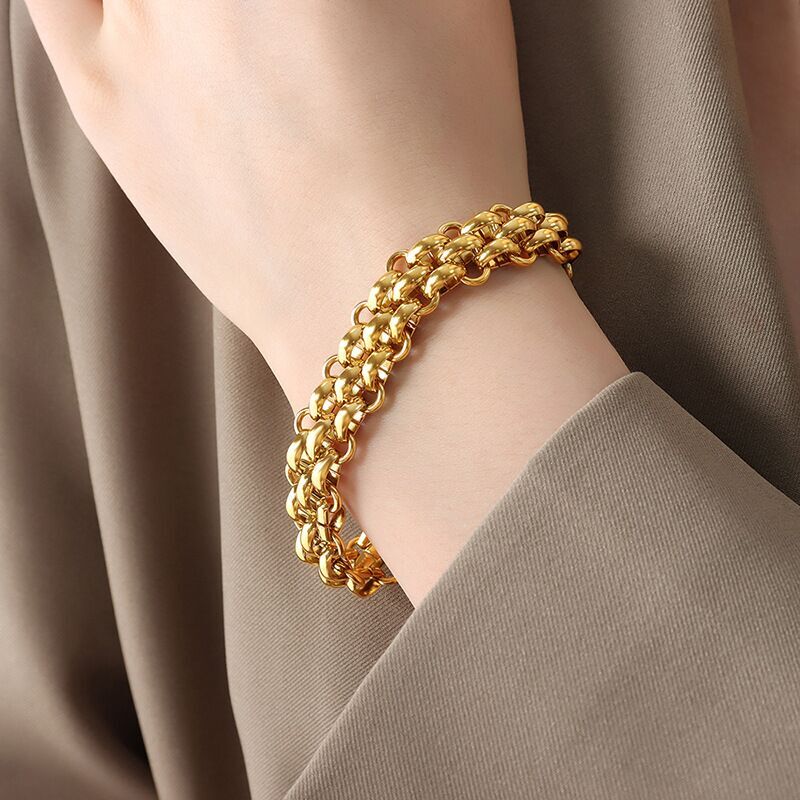 Woman 18k Gold Plated Stainless Steel Wide Thick Link Chain Toggle Bracelet