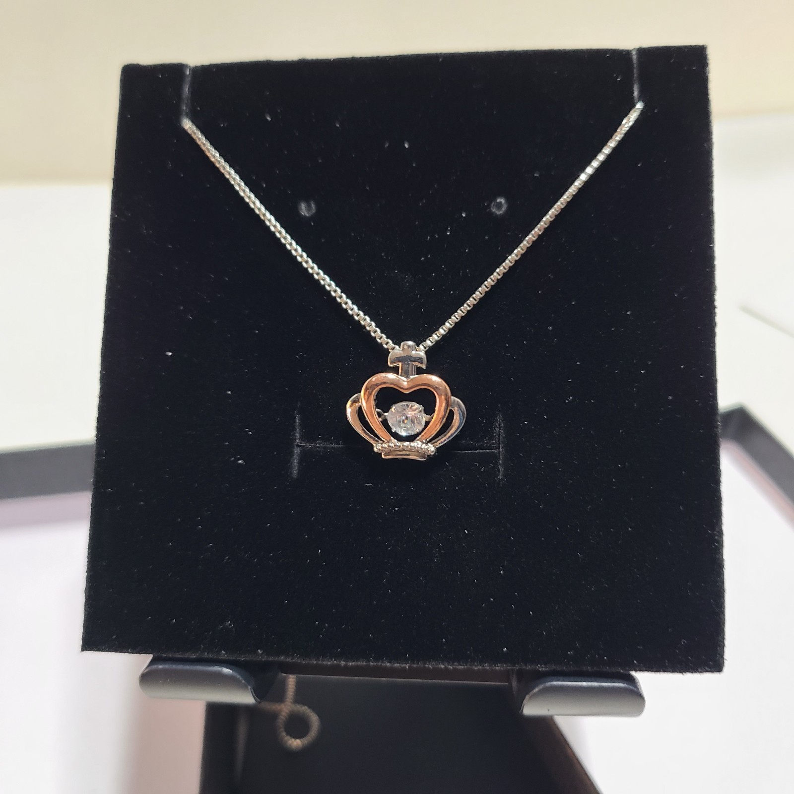 Beautiful Special Occasions Gift For Your Wife. Wonderful Message and Necklace