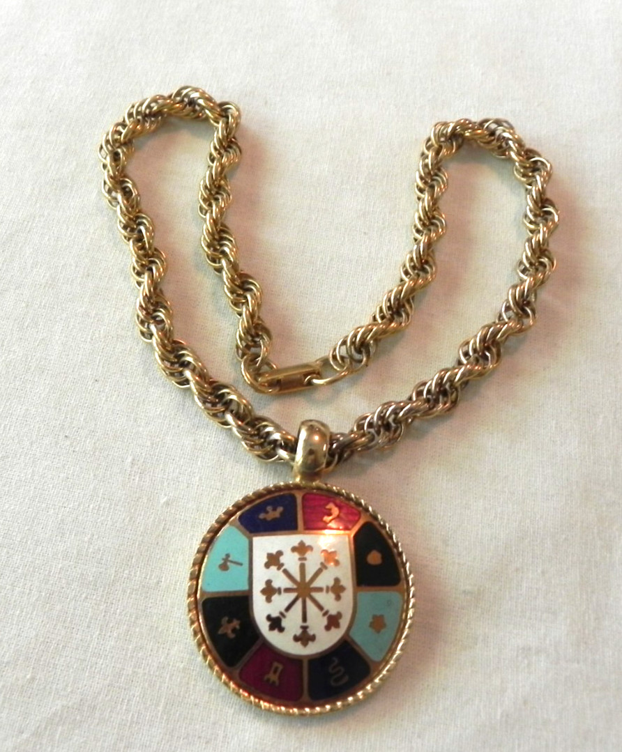 Crest Choker Necklace Renaissance Medieval Gold Tone Medallion Unknown Vintage
