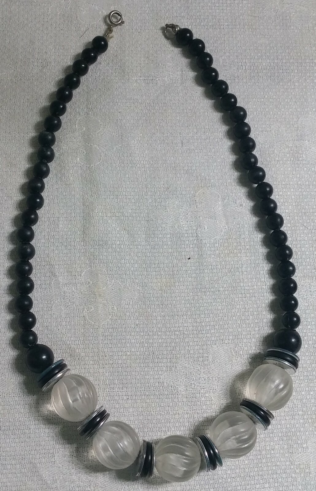 Vintage Silvertone Metal Black & Textured Clear Plastic Bead 18.5″ Necklace