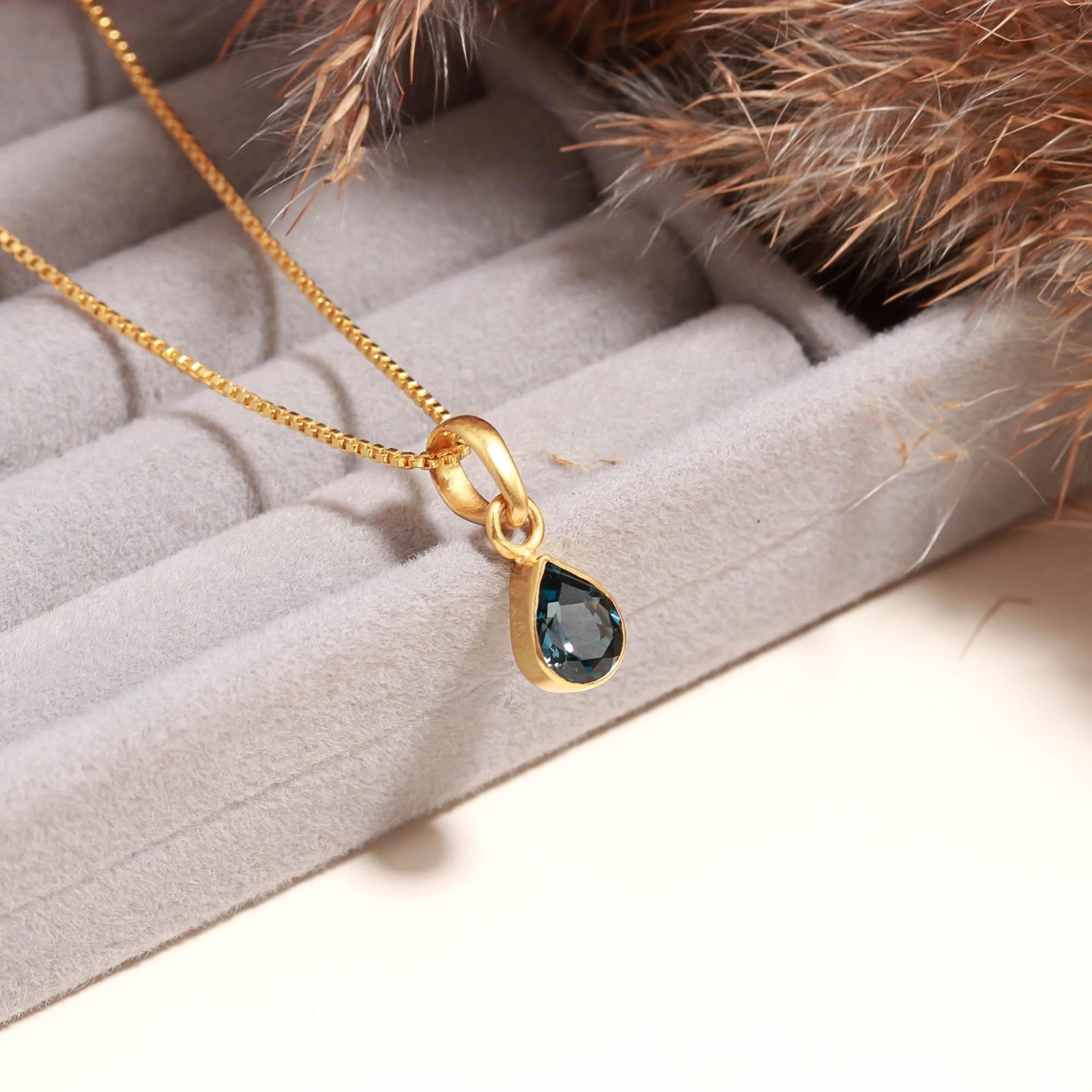 Natural London Blue Topaz Pear Necklace Gold Plated 925 Sterling Silver Jewelry