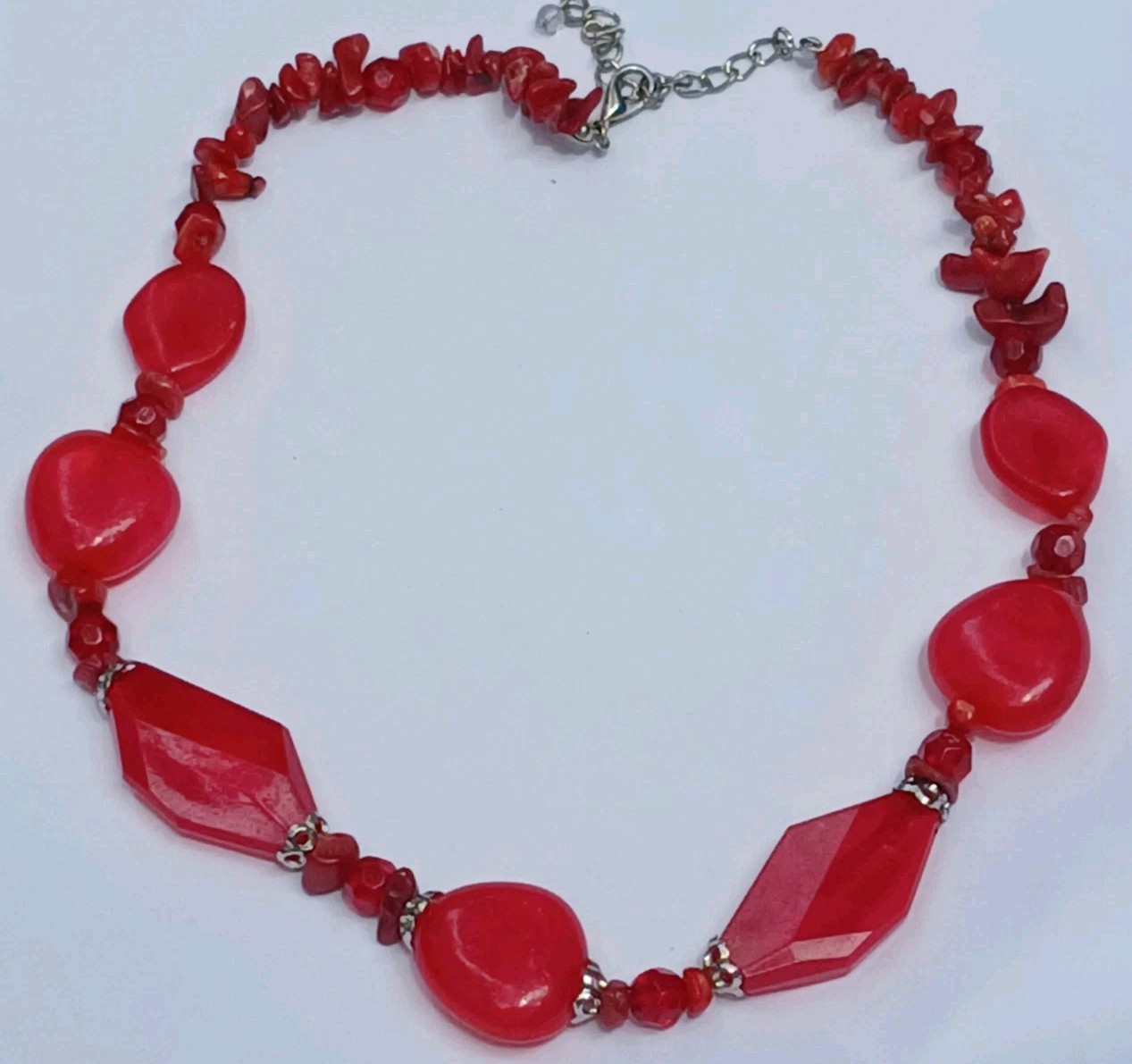 Red beaded acrylic statement necklace. Beautiful Colors