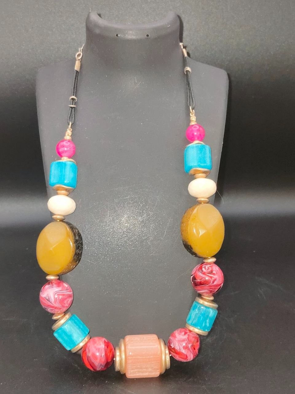 🌺 M&S Statement Tribal Necklace Multicolour Beads Bold Boho 40cm Vintage